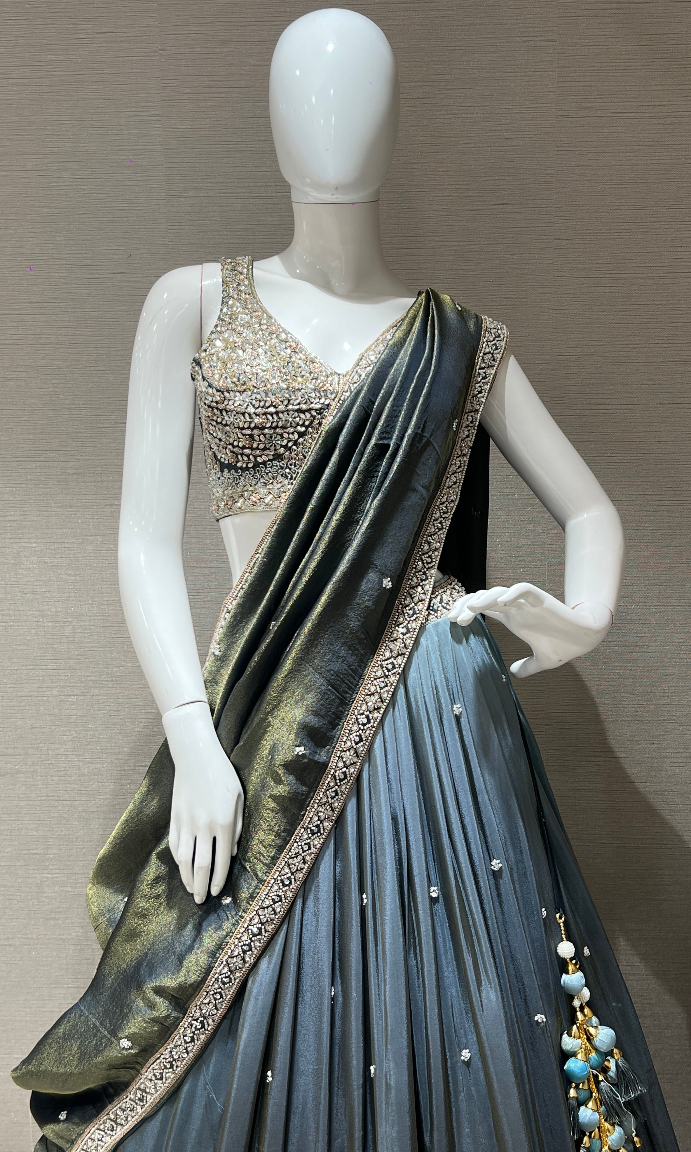 Yesh Lehenga