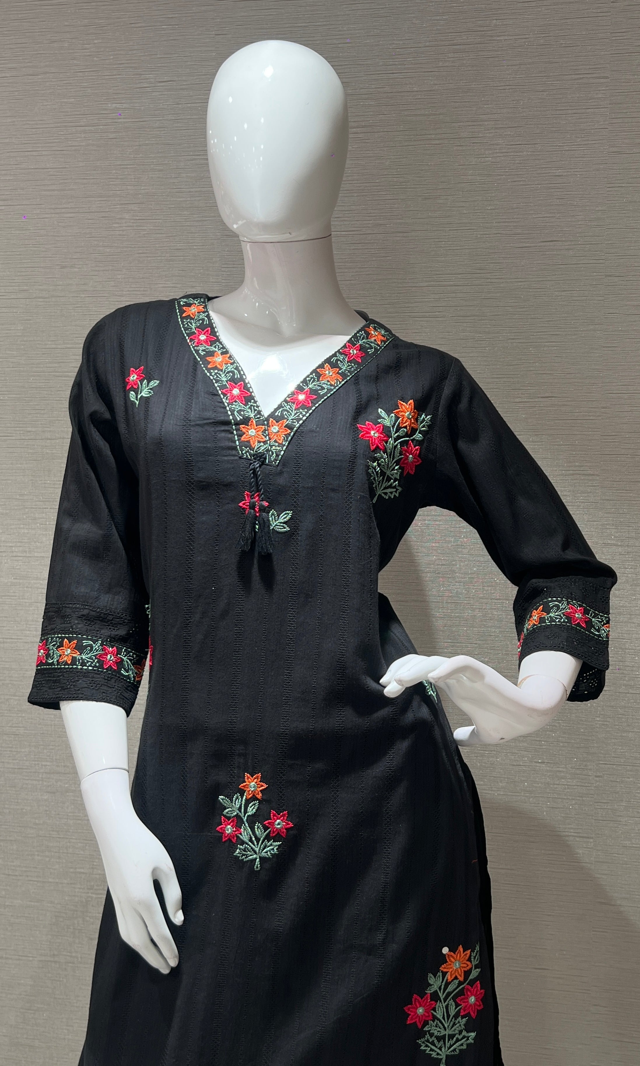 Black FLORAL EMBROIDERED kurta set