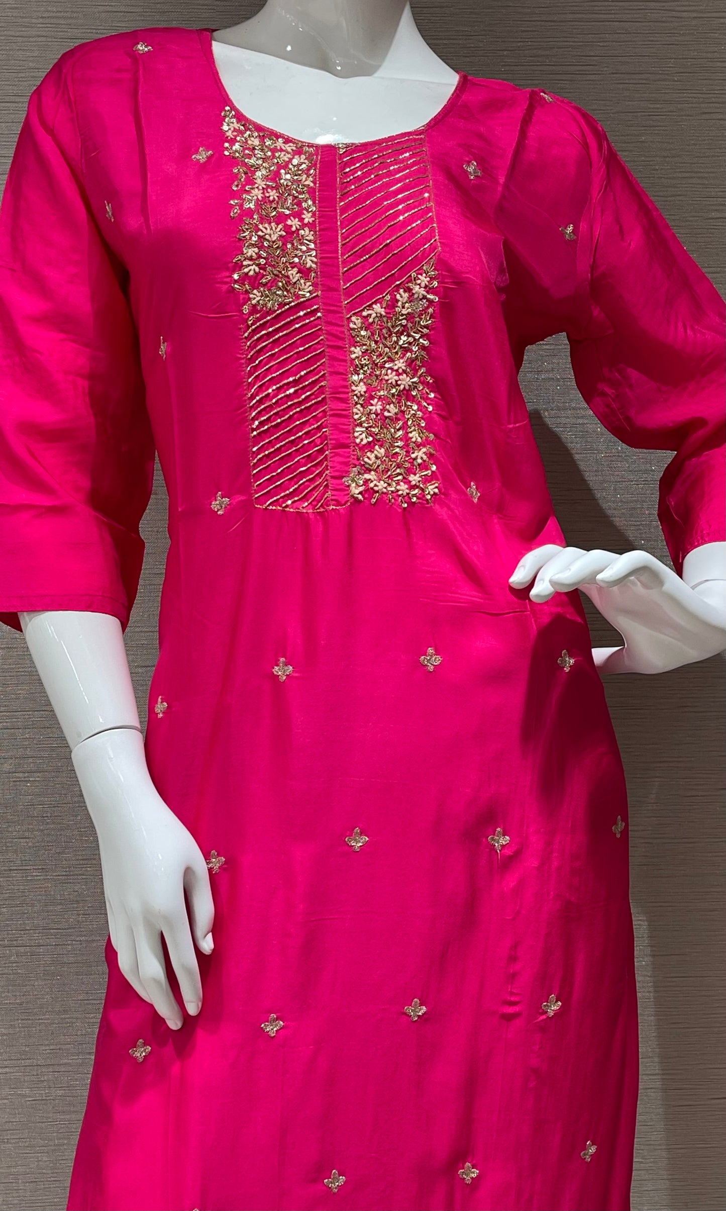 🎀Pink colour kurta set with dupatta 🌺