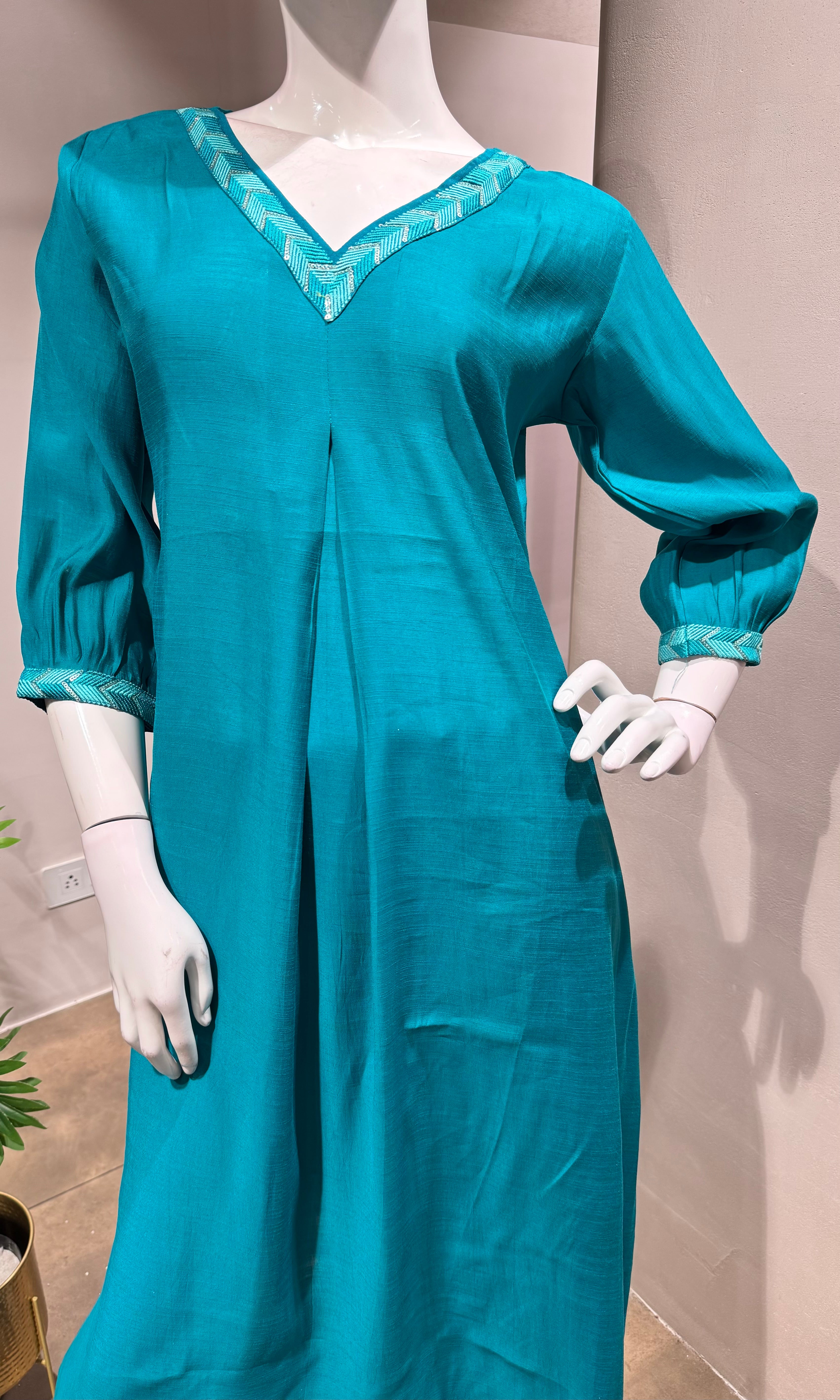 GREEN embroidered kurta set