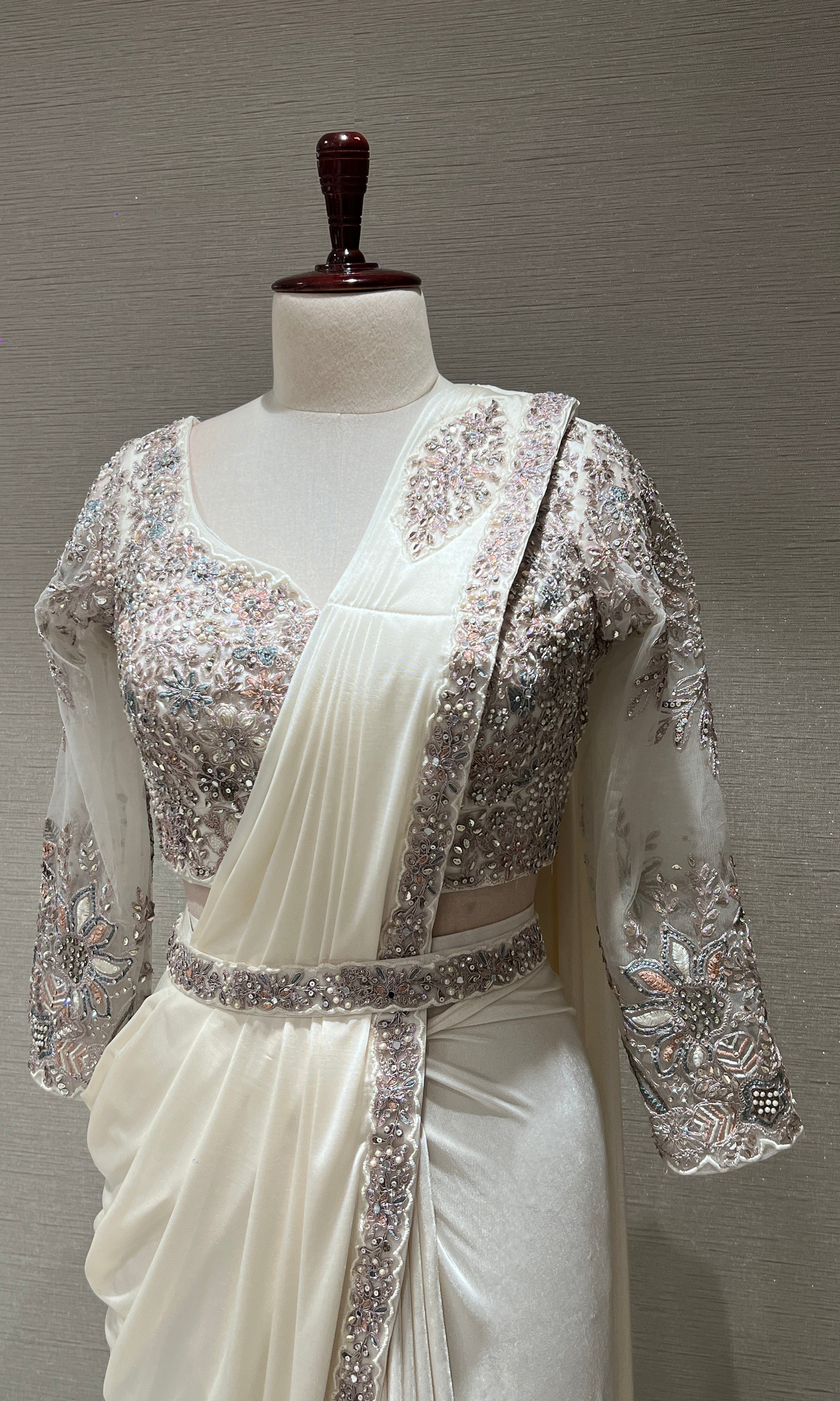 WHITE DRAPE SAREE WITH FLORAL BLOUSE & BELT