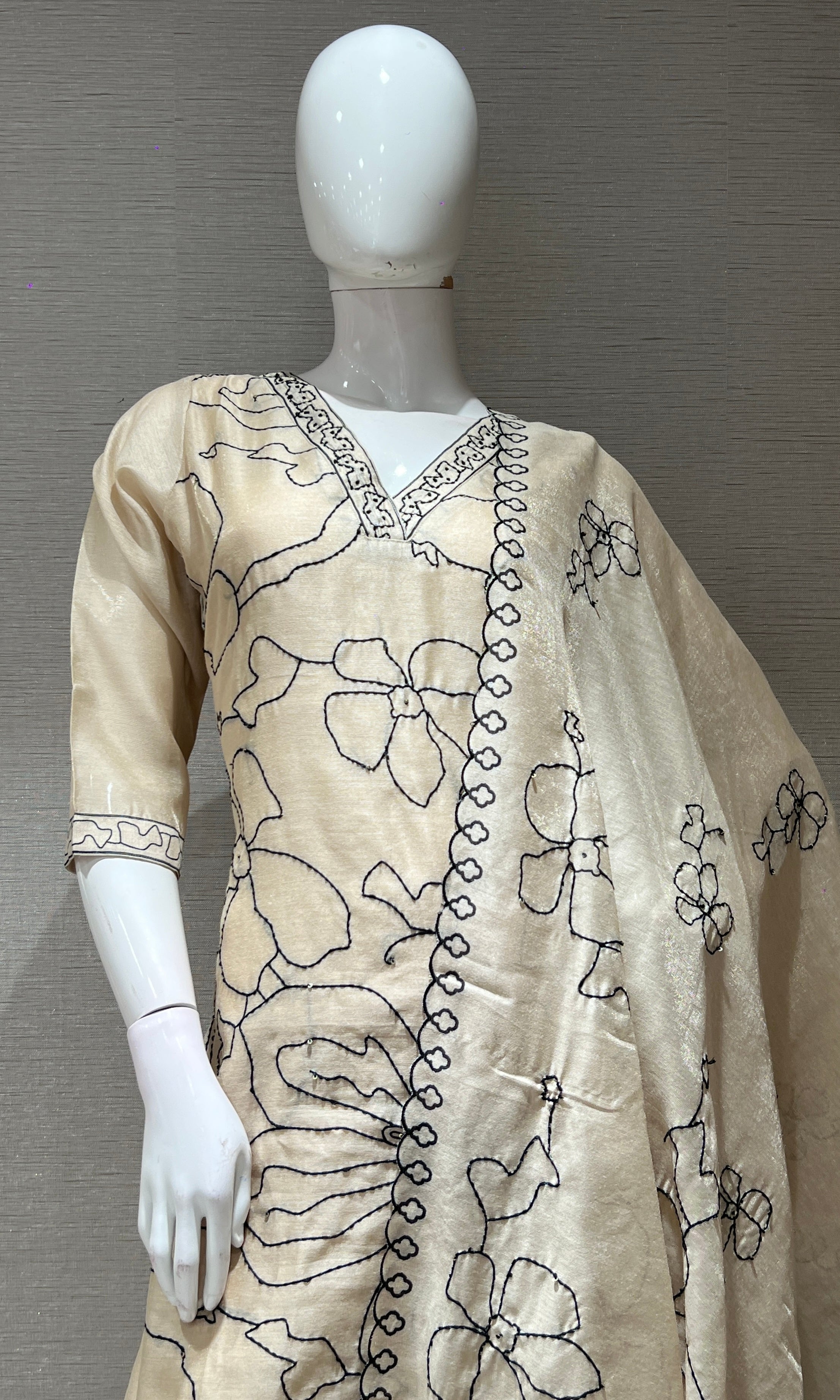 Cream FLORAL kurta set