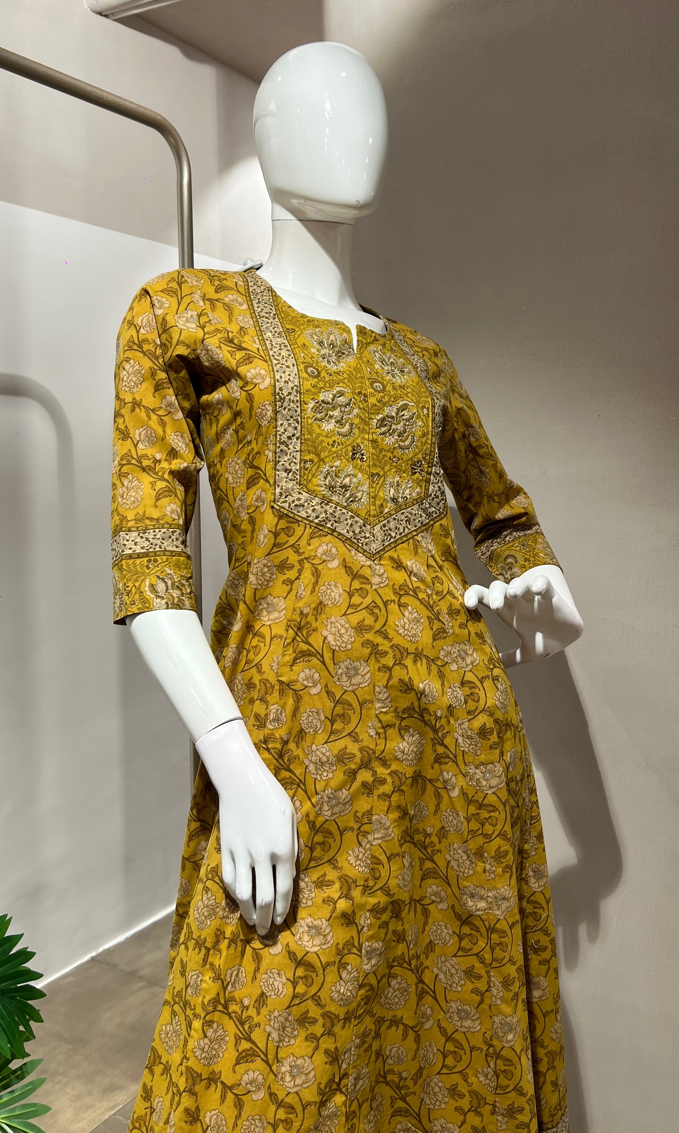 YELLOW ETHNIC PRINTED KURTA SET