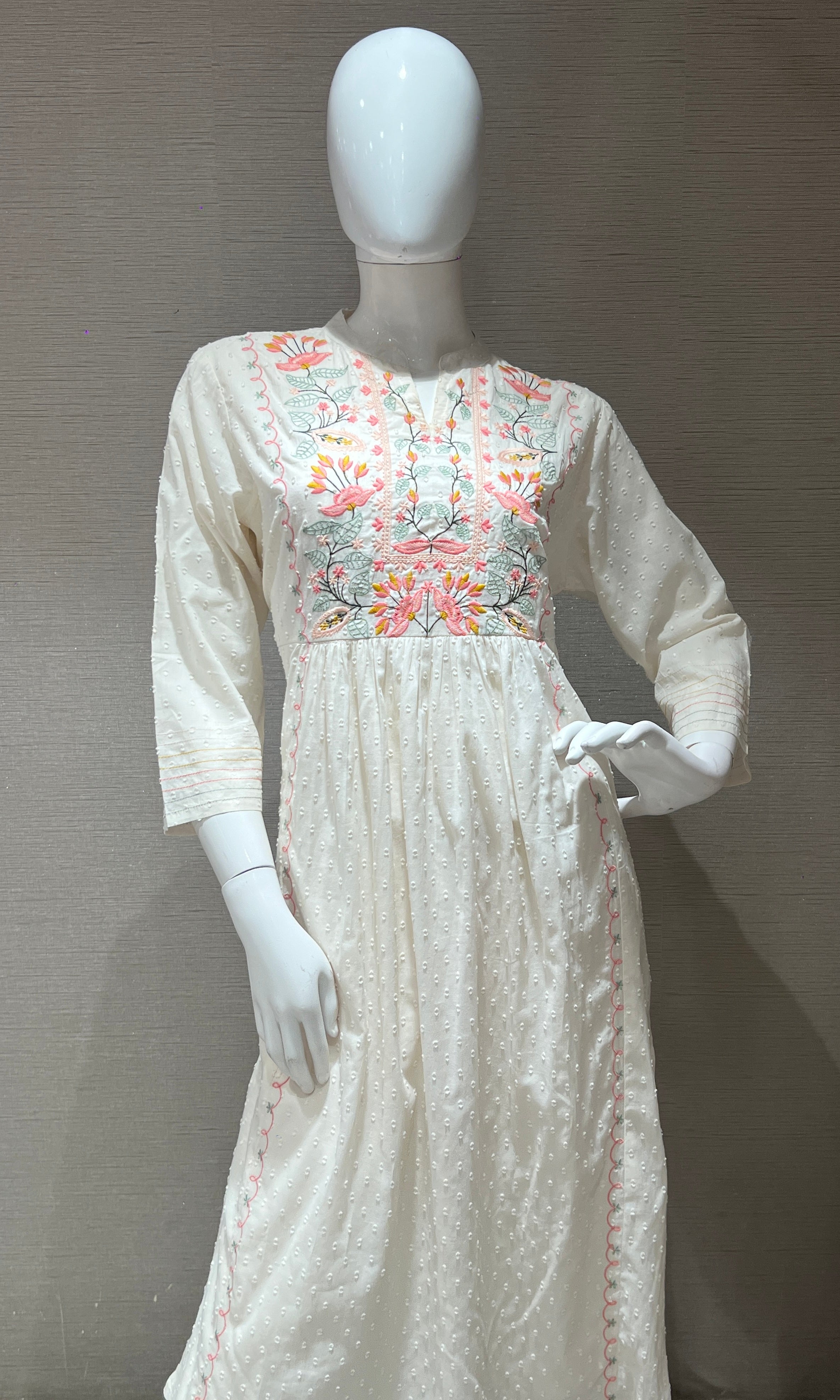 Cream mul Chanderi Anarkali kurta set