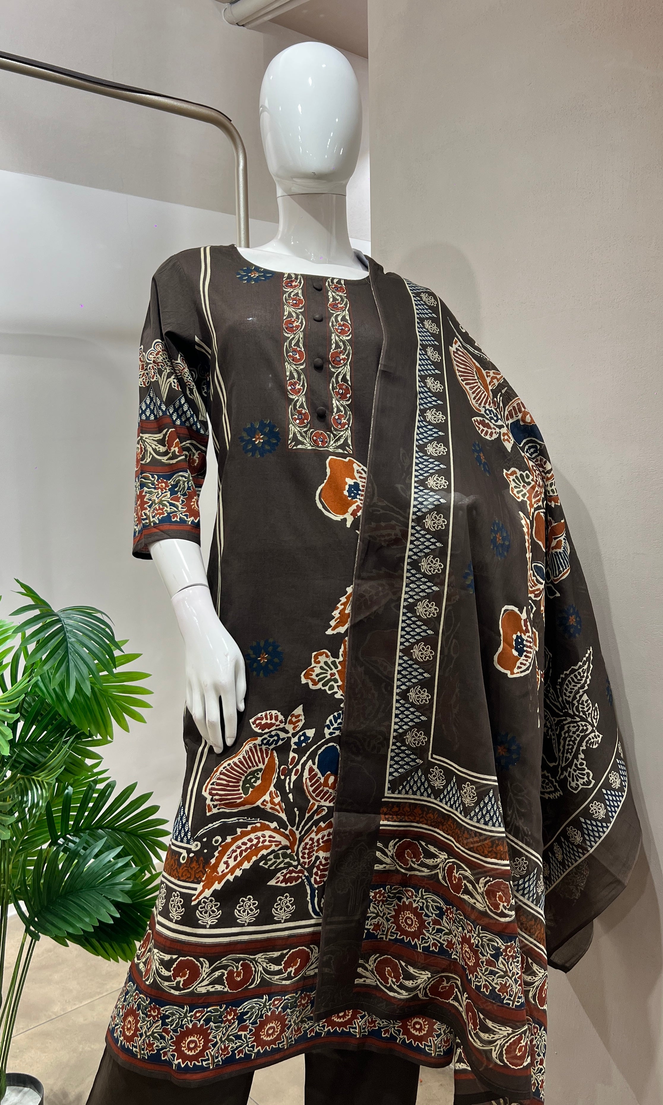 Brown FLORAL PRINTED kurta set
