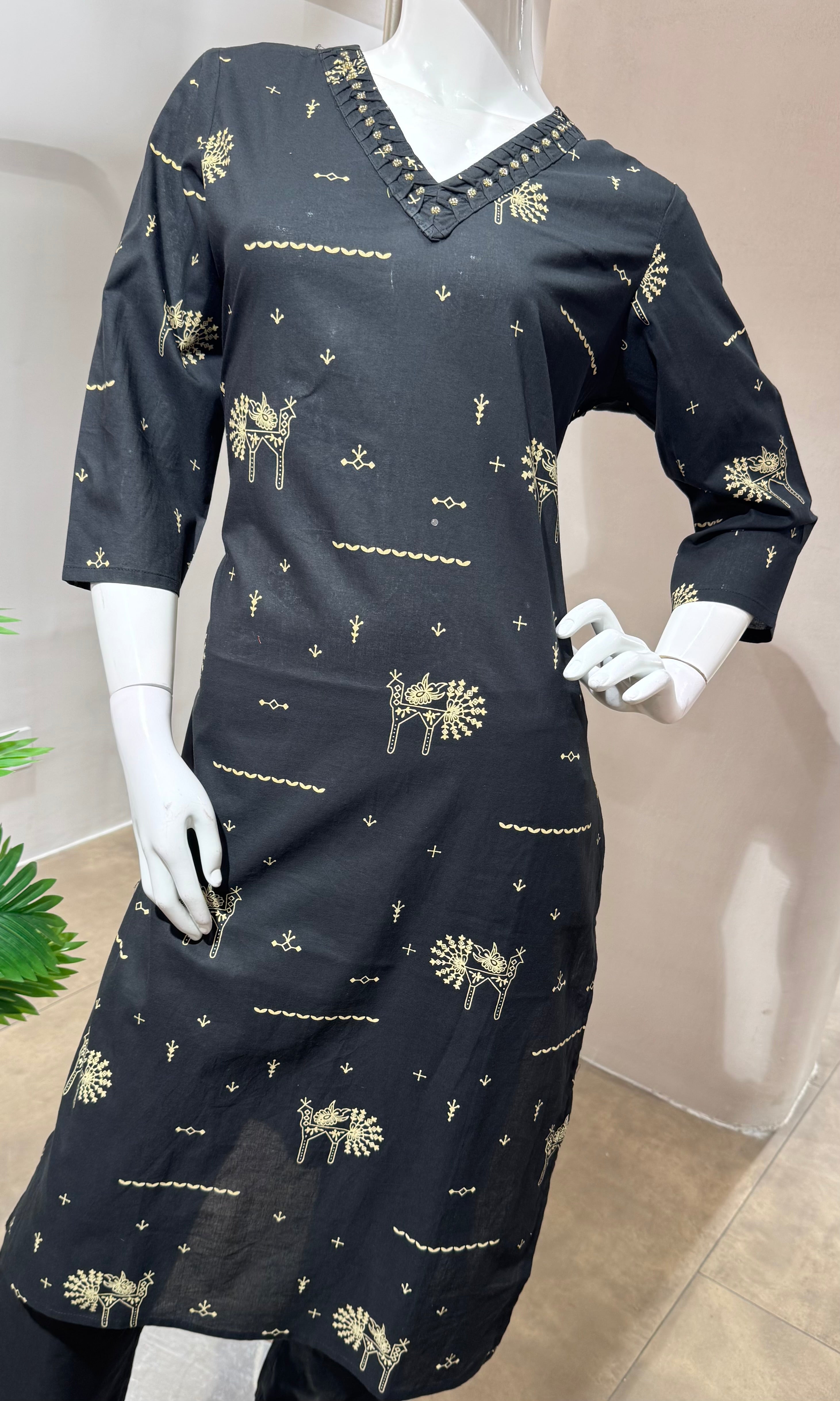 BLACK ETHNIC KURTA SET