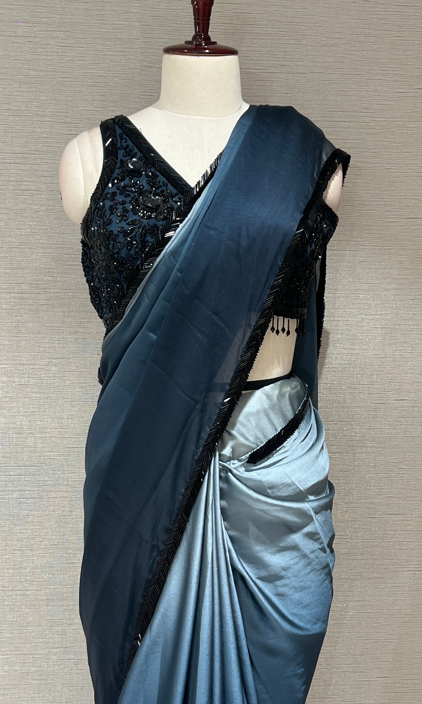 🔘 Grey fancy designer saree 🛍️