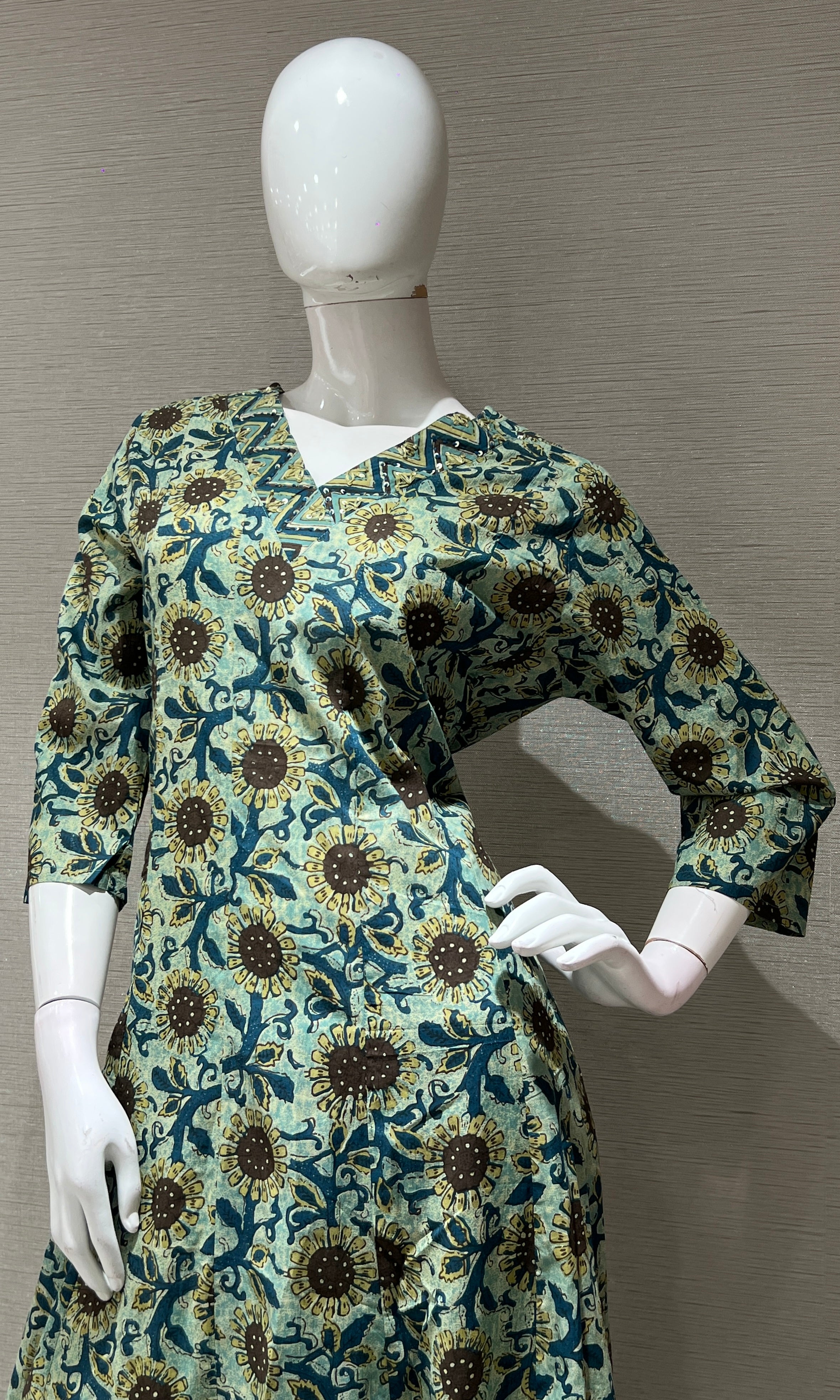 Green FLORAL PRINTED KURTA SET