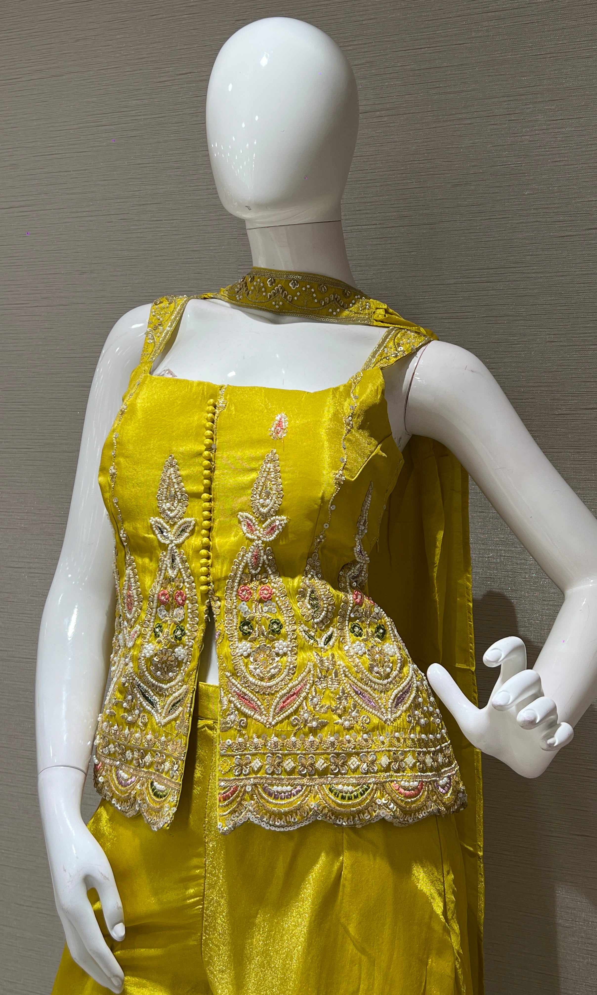 Mehandi green Embroidered Peplum palazoo