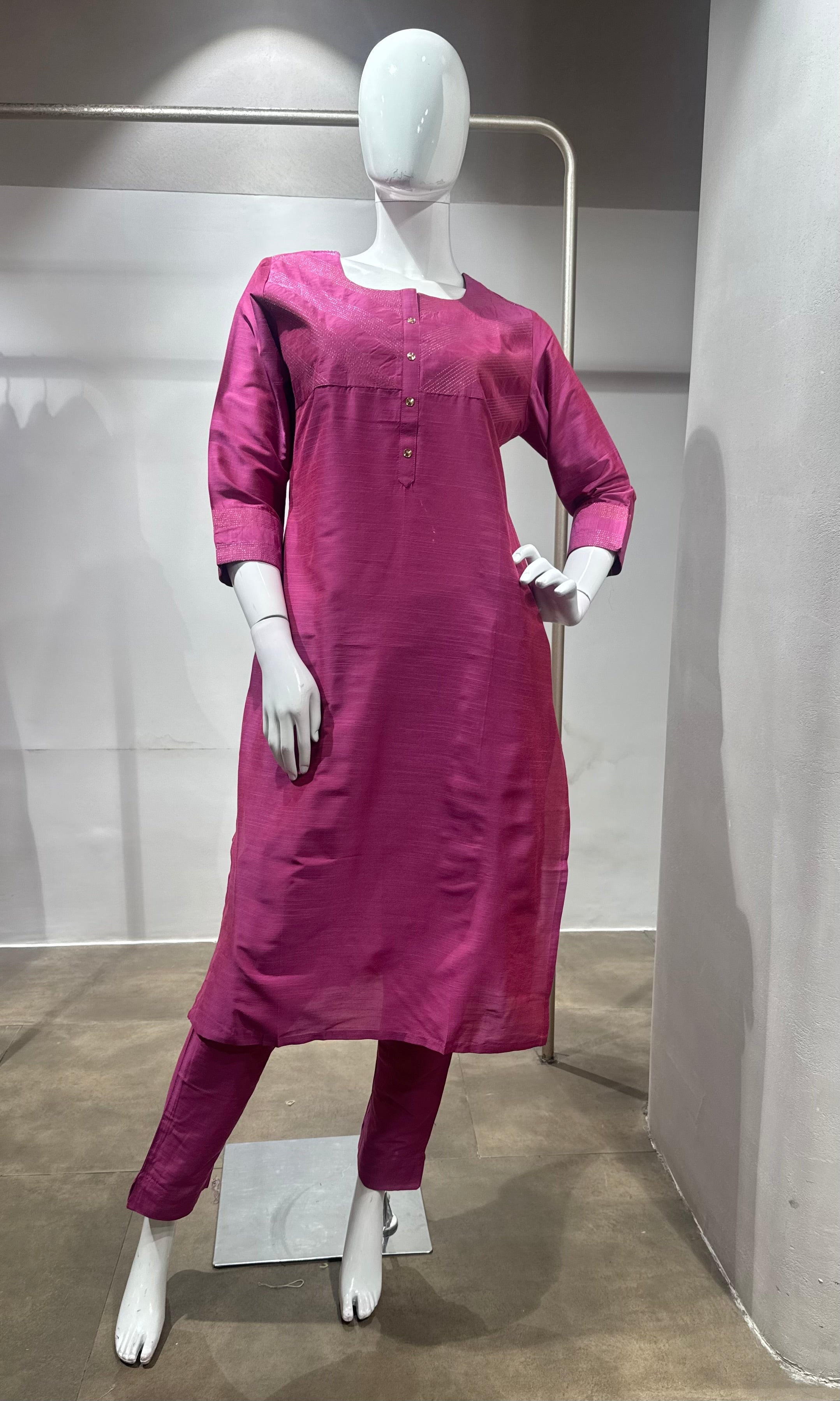 Pink Silk Kurta Set with Zari Dupatta