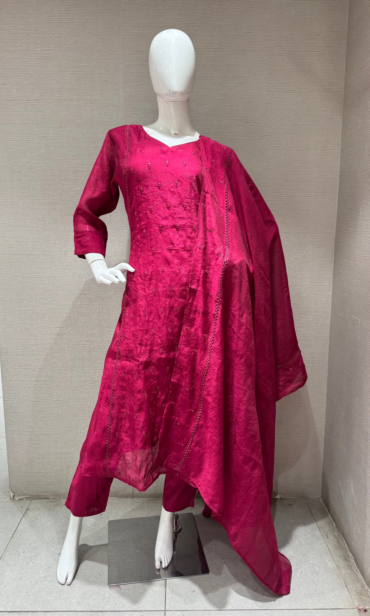 WINE Mul Chanderi Kurta Set with Dupatta