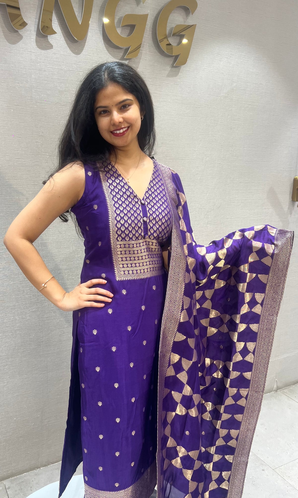 Purple Banarasi kurta set with Geometric Print Dupatta