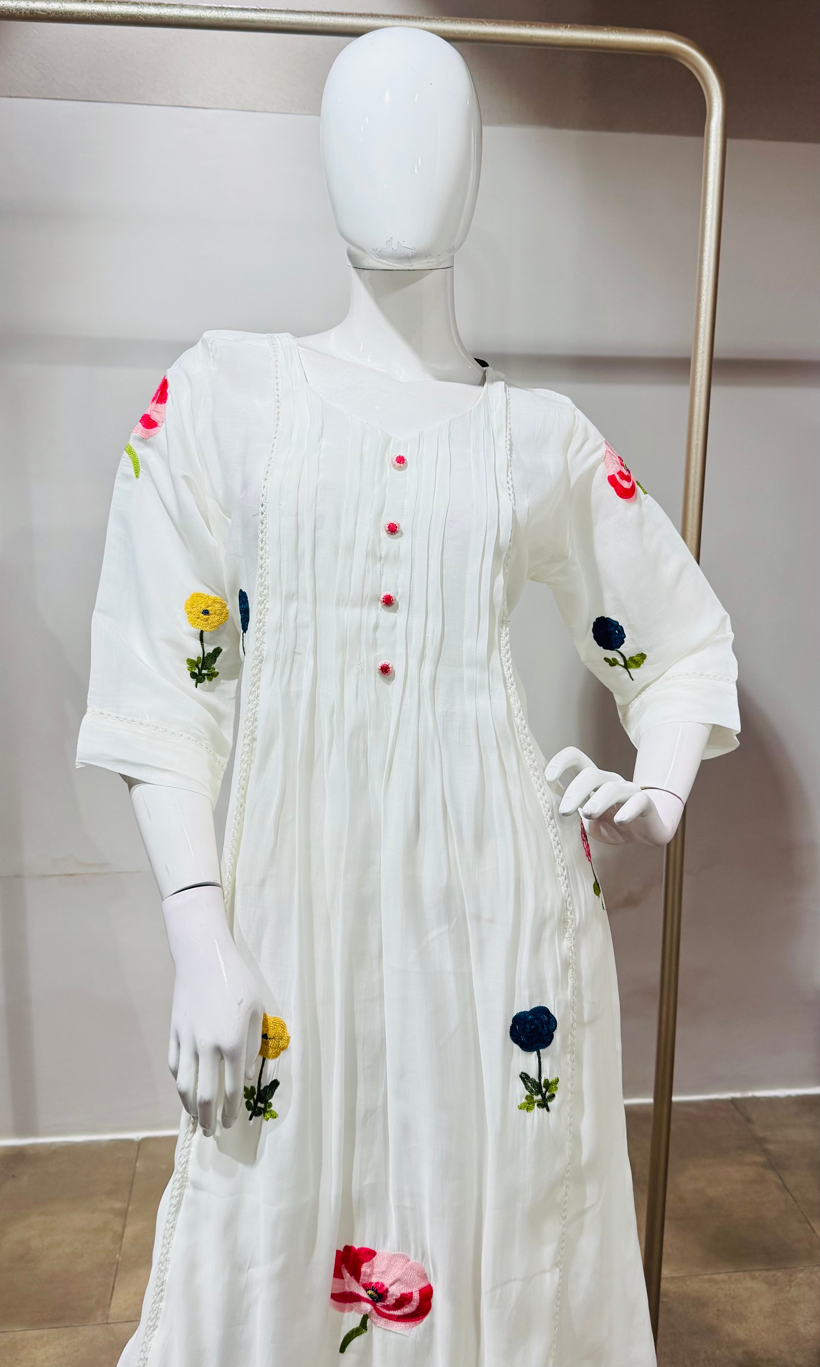White Floral Kurta Pant Set with Dupatta