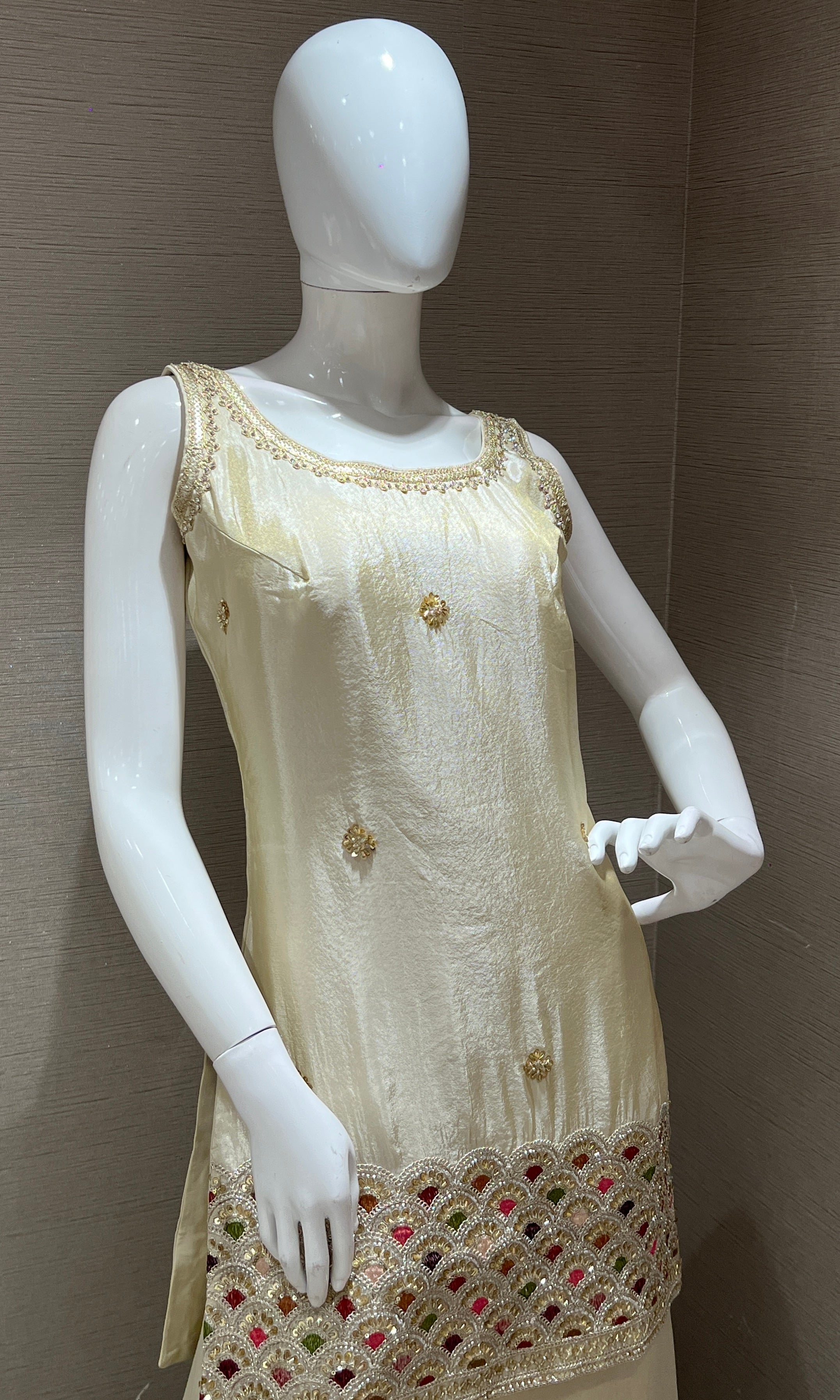 Half white palazzo