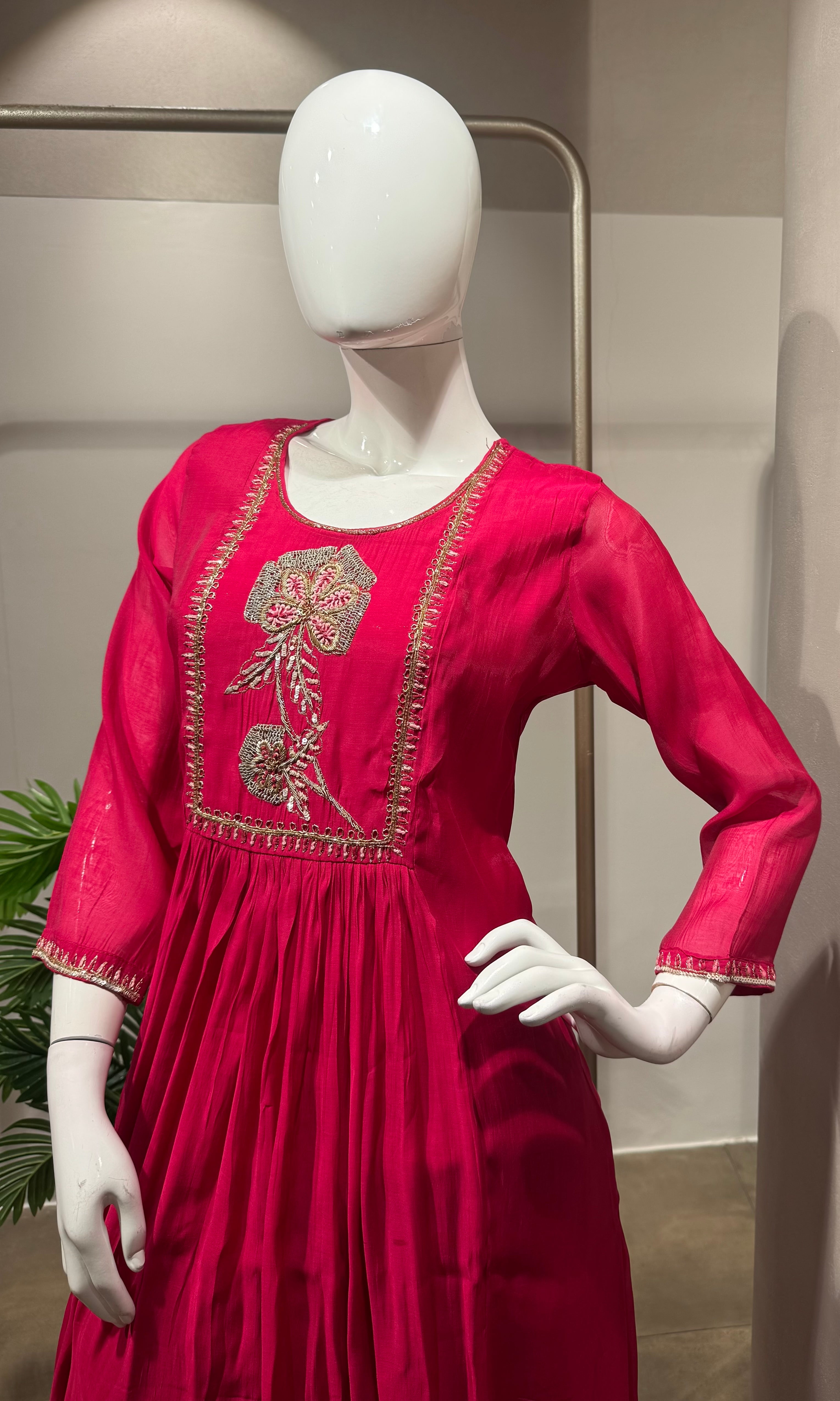 Pink blossom floral embroidered kurta set
