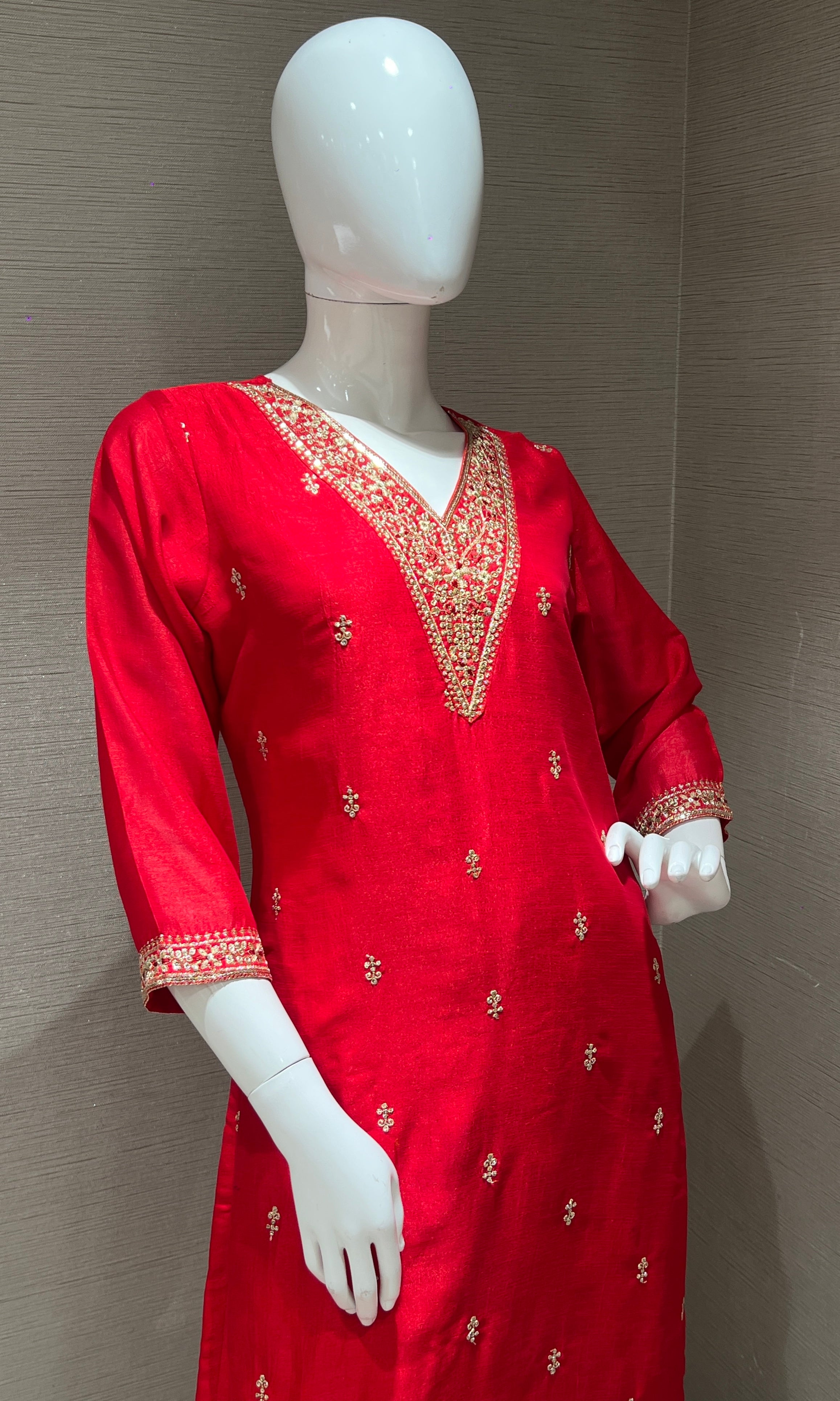 Red kurta set