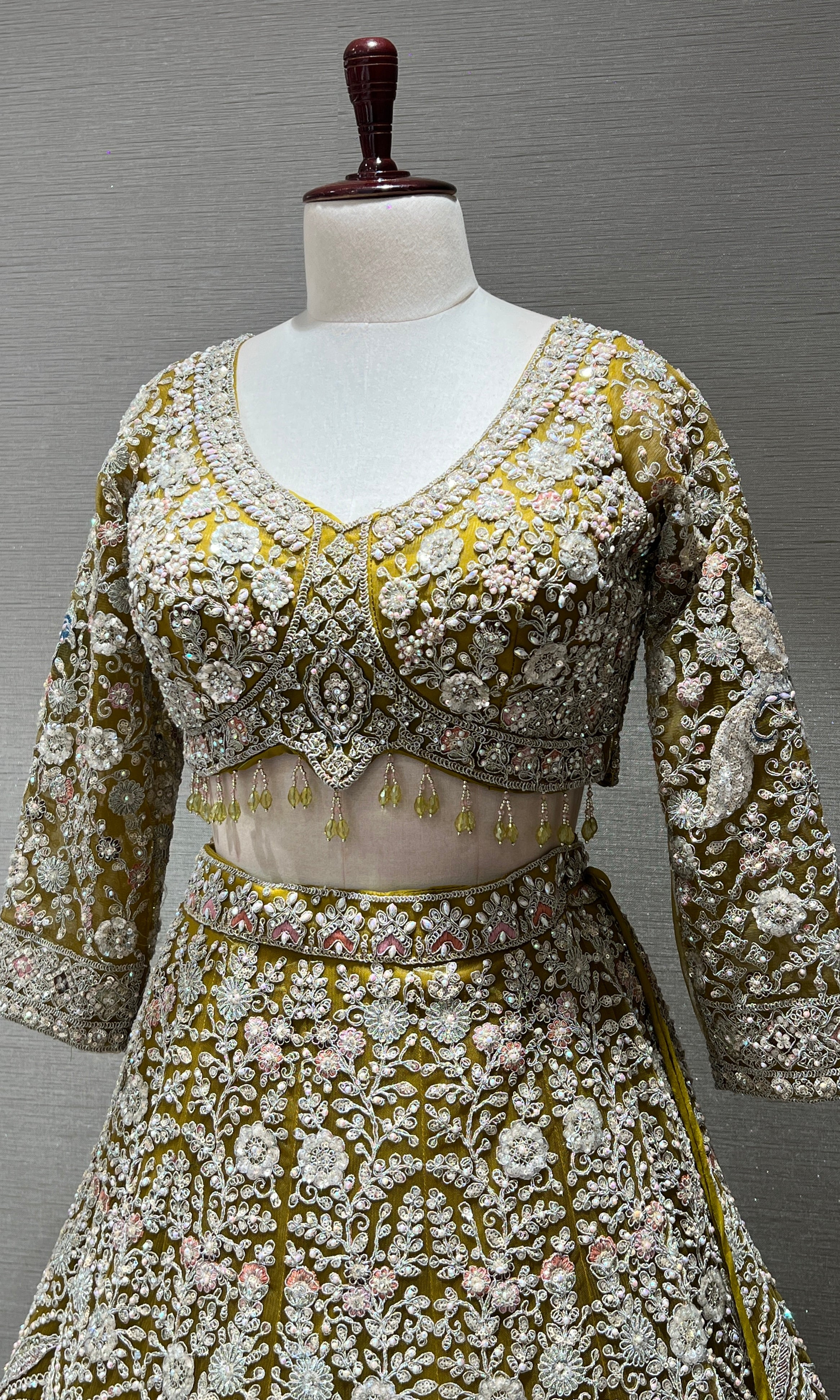 Liril HEAVY INTRICATE EMBROIDERED Lehenga