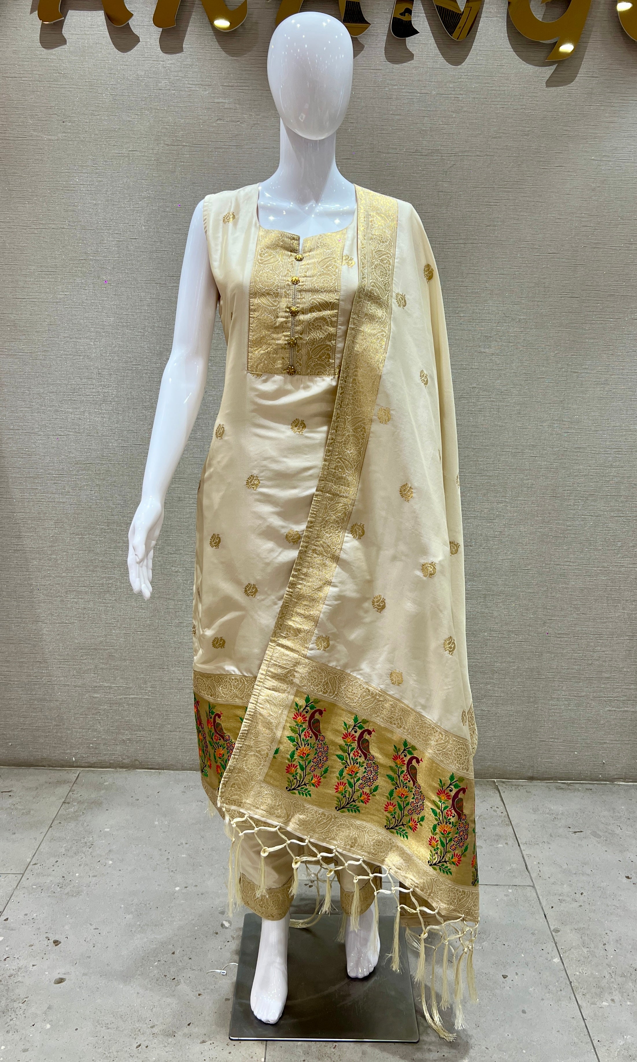 Cream kurta set