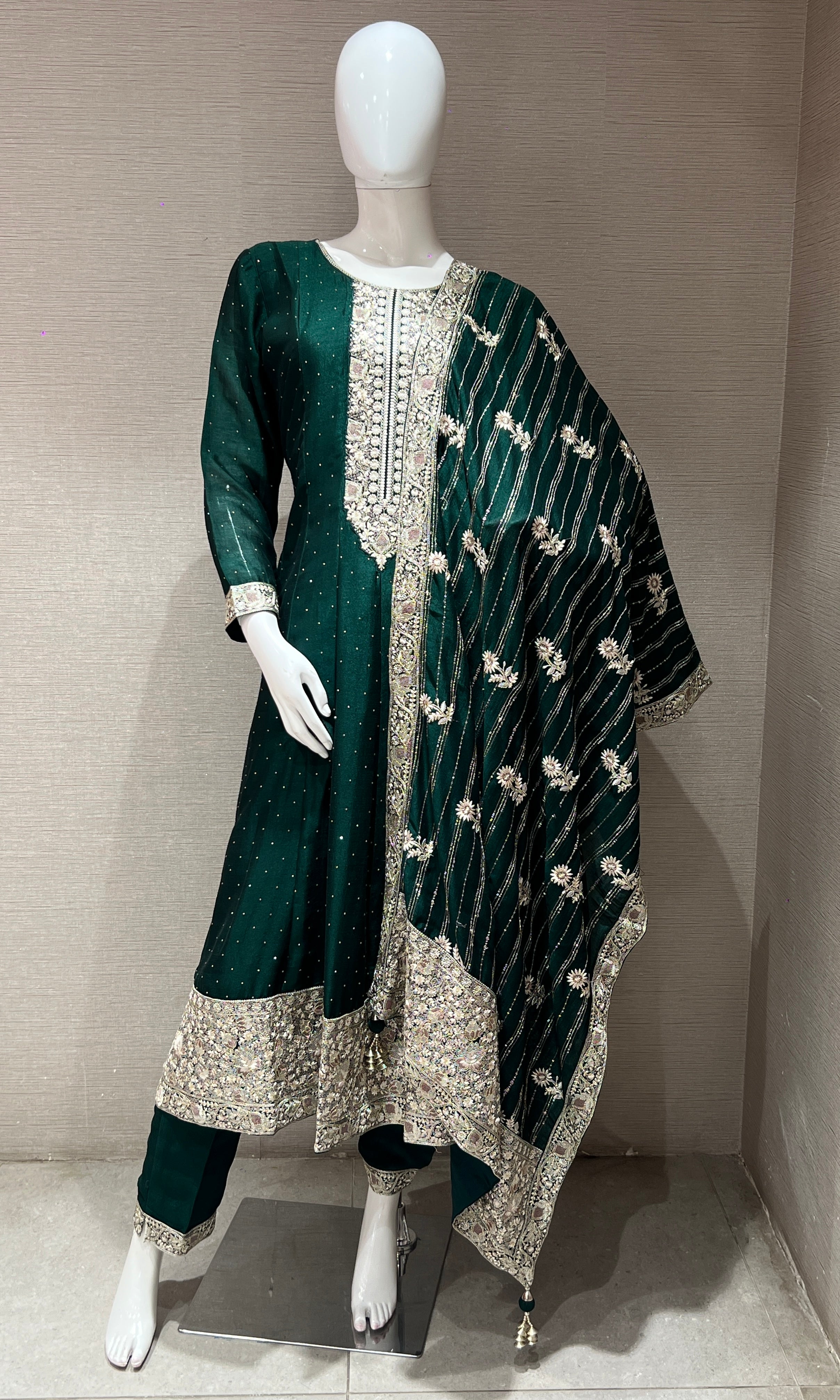 Green Graceful Anarkali Kurta Set with Dupatta