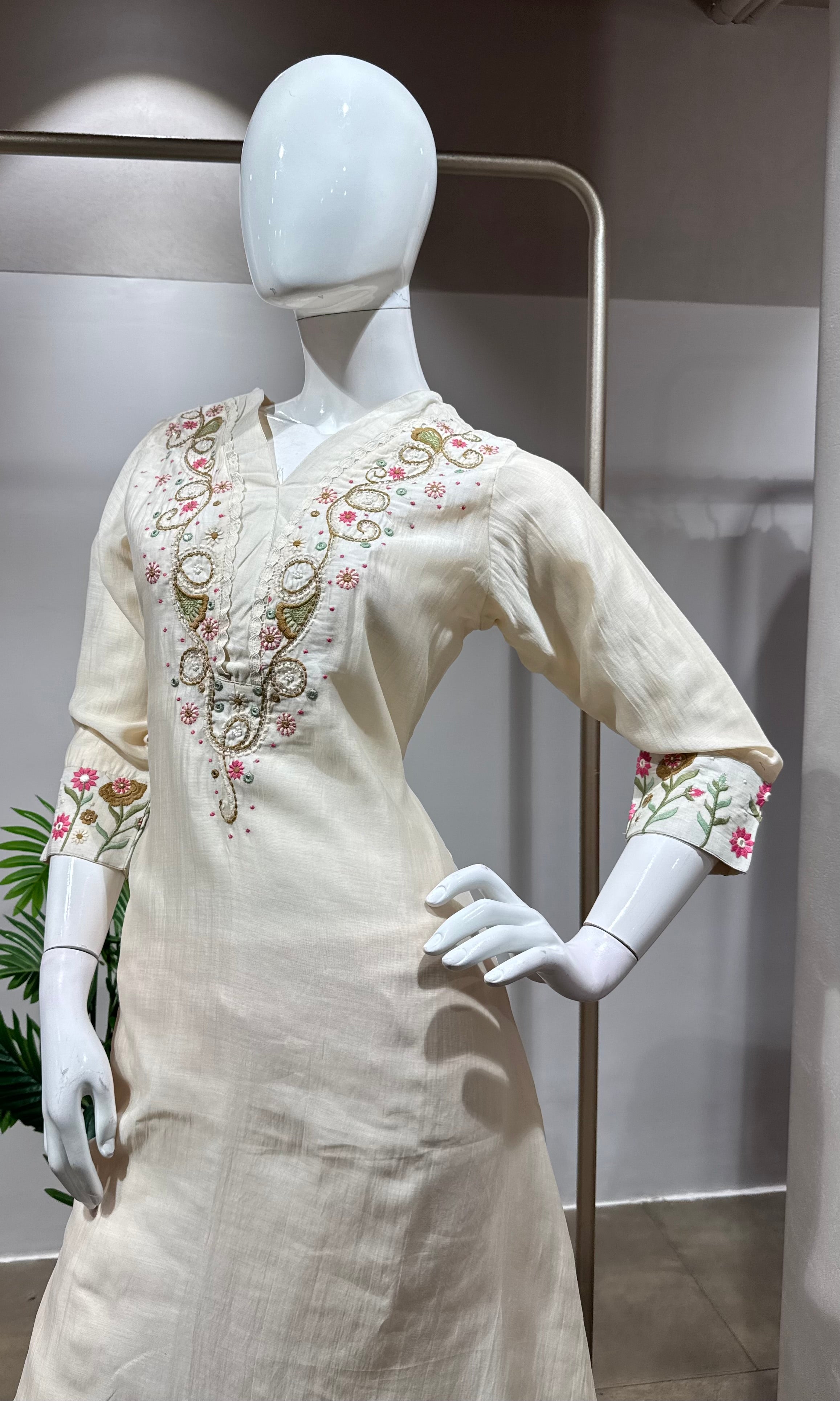 PEACH Cotton Floral Embroidery kurta set