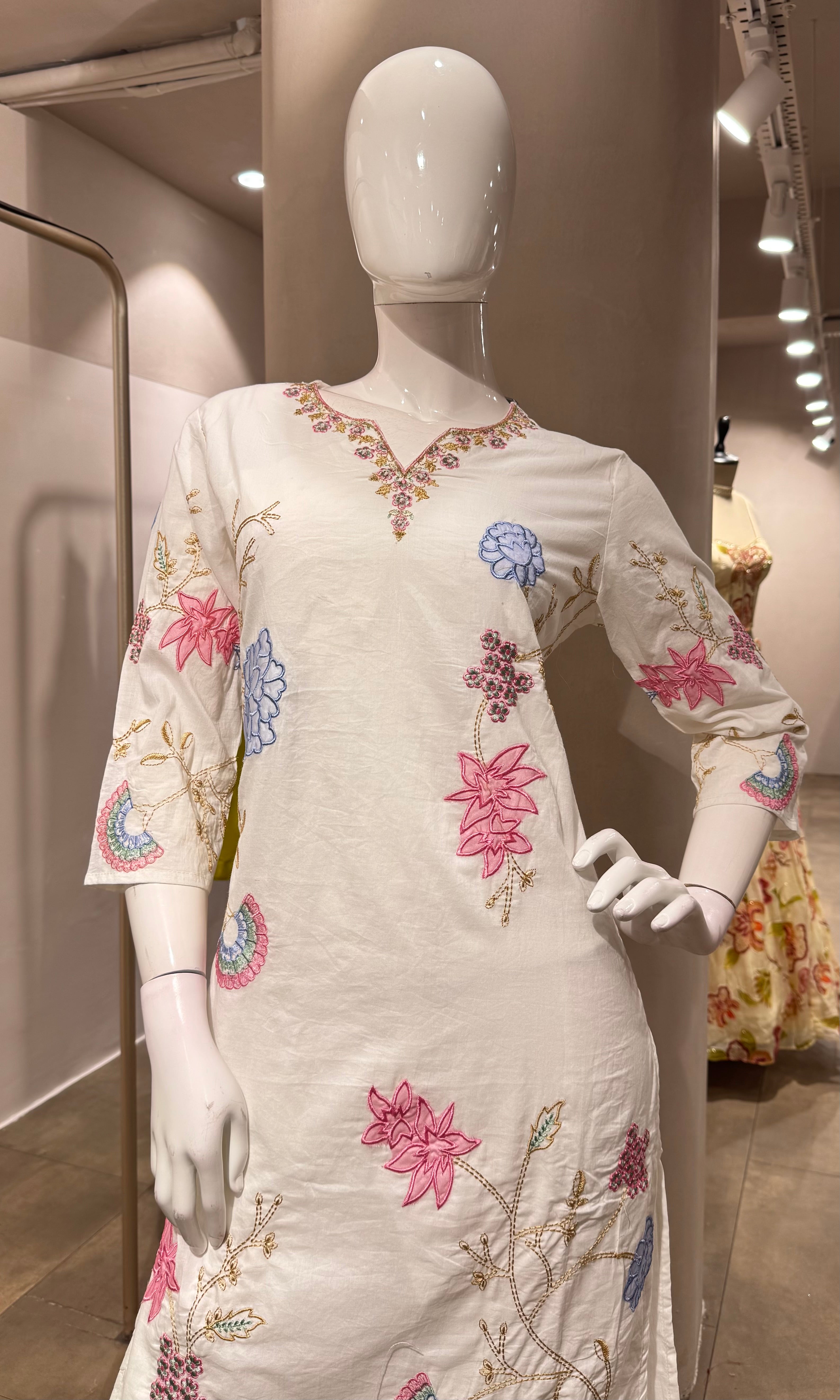 WHITE COTTON FLORAL MOTIFS KURTA SET