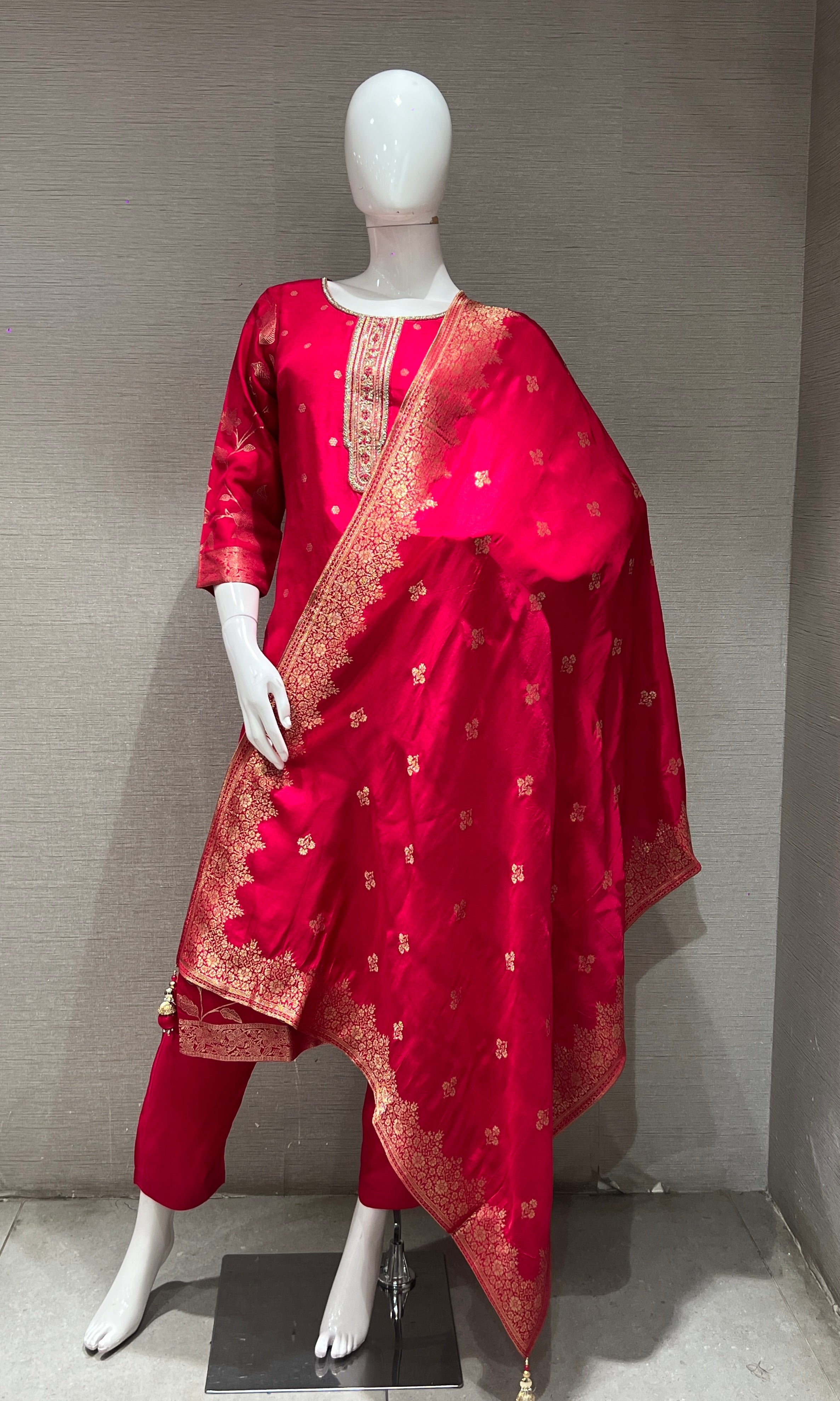 RANI PINK EMBROIDERED KURTA SET