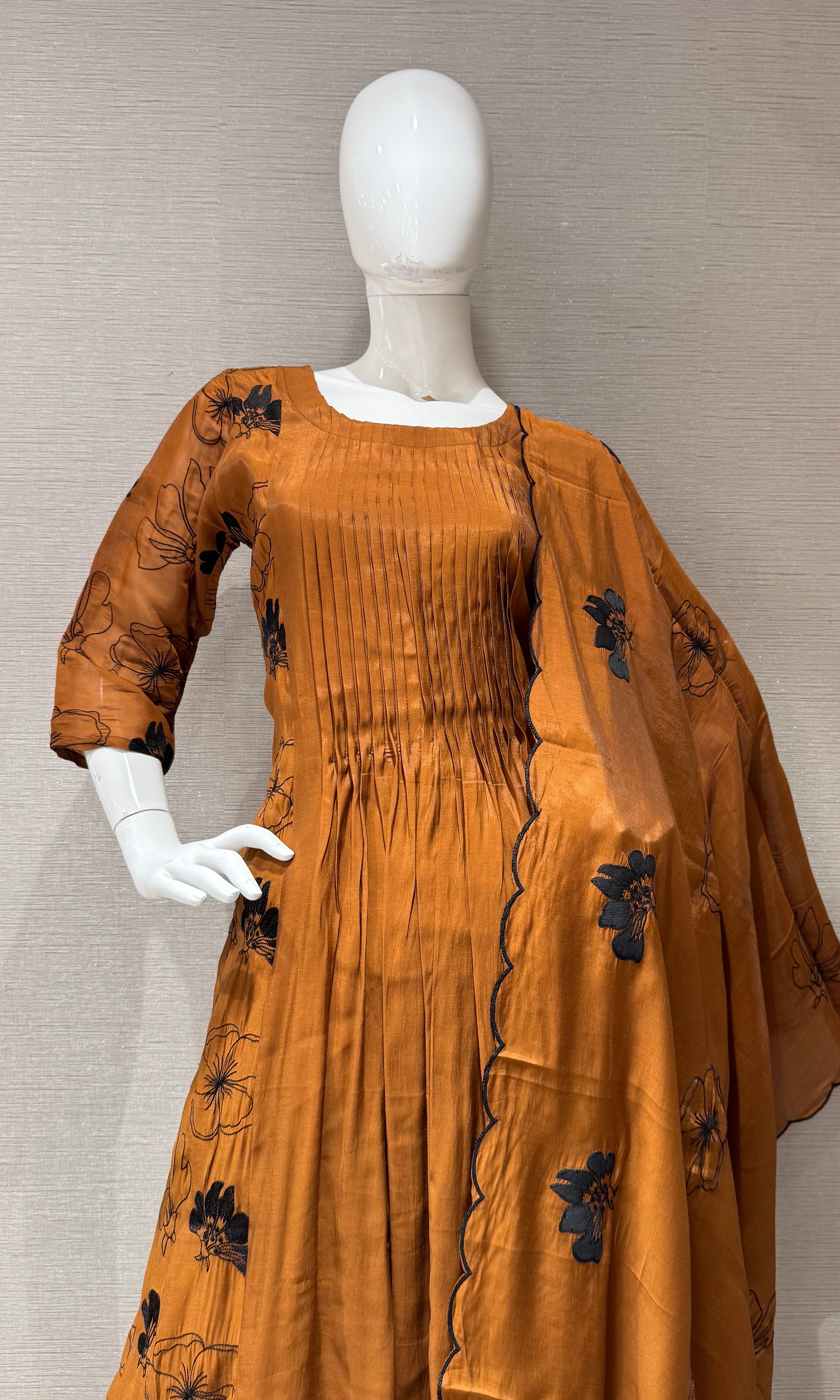 Carmel Floral Mul chanderi Kurta Set