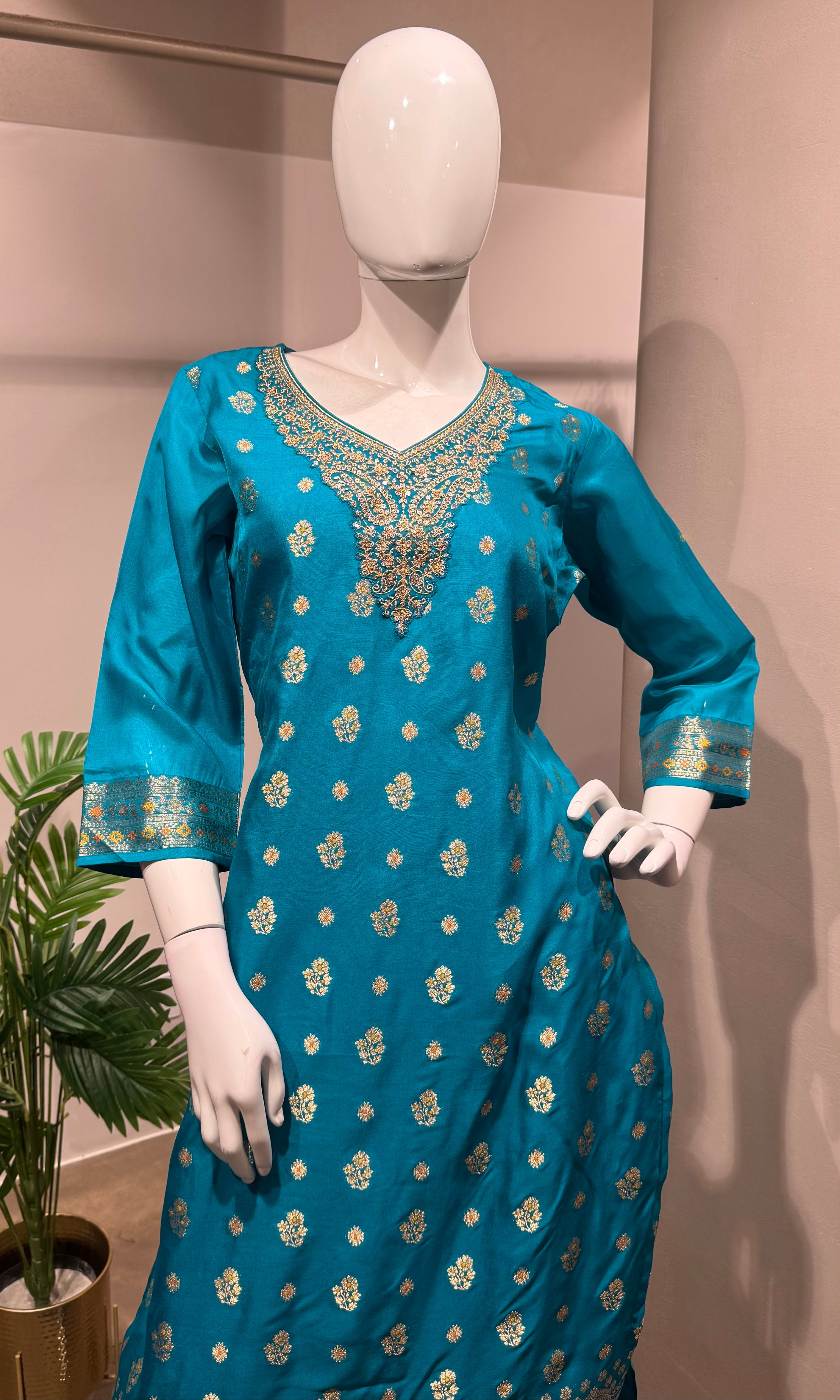 Rama blue kurta set with banarasi dupatta