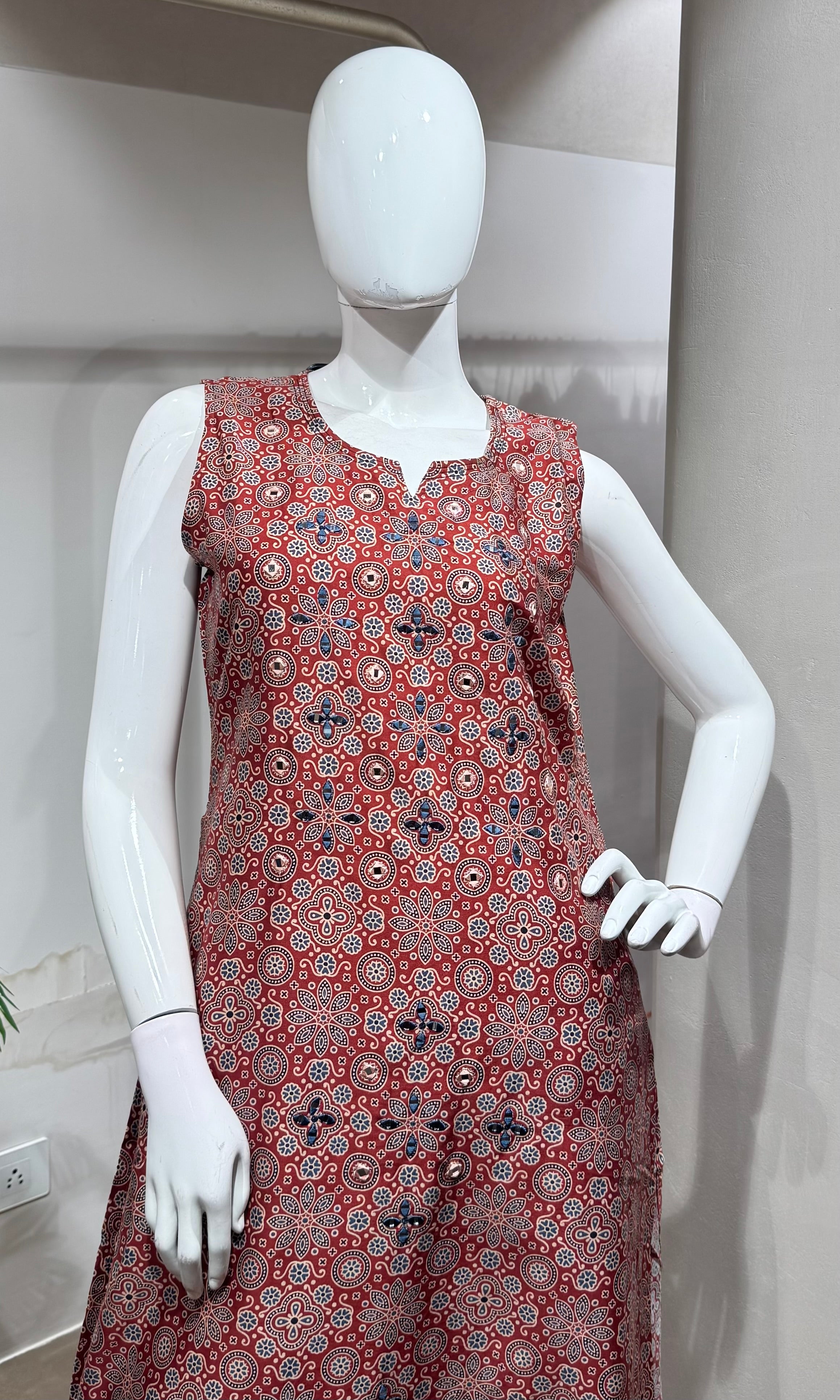 Maroon printed a line kurti with bottom