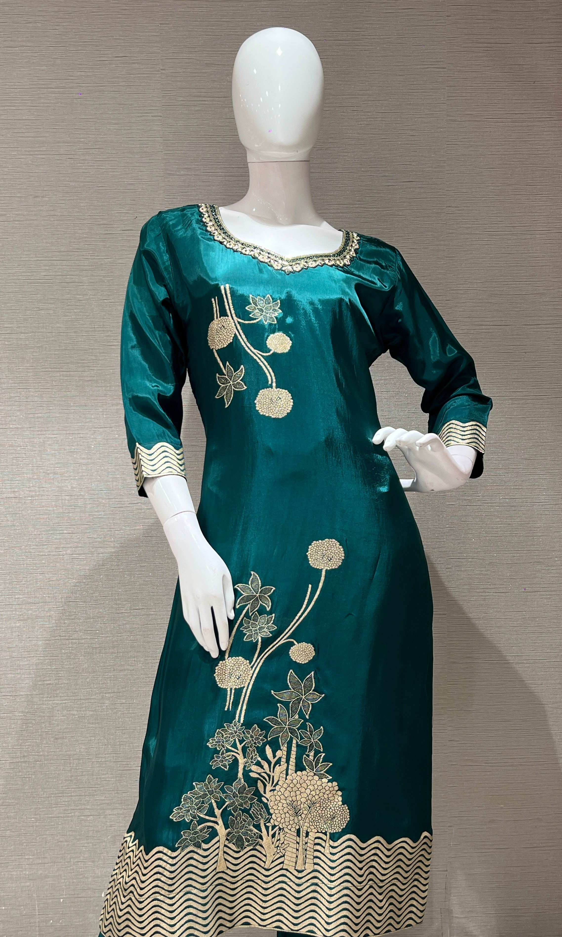 GREEN Golden Embroidered KURTA SET