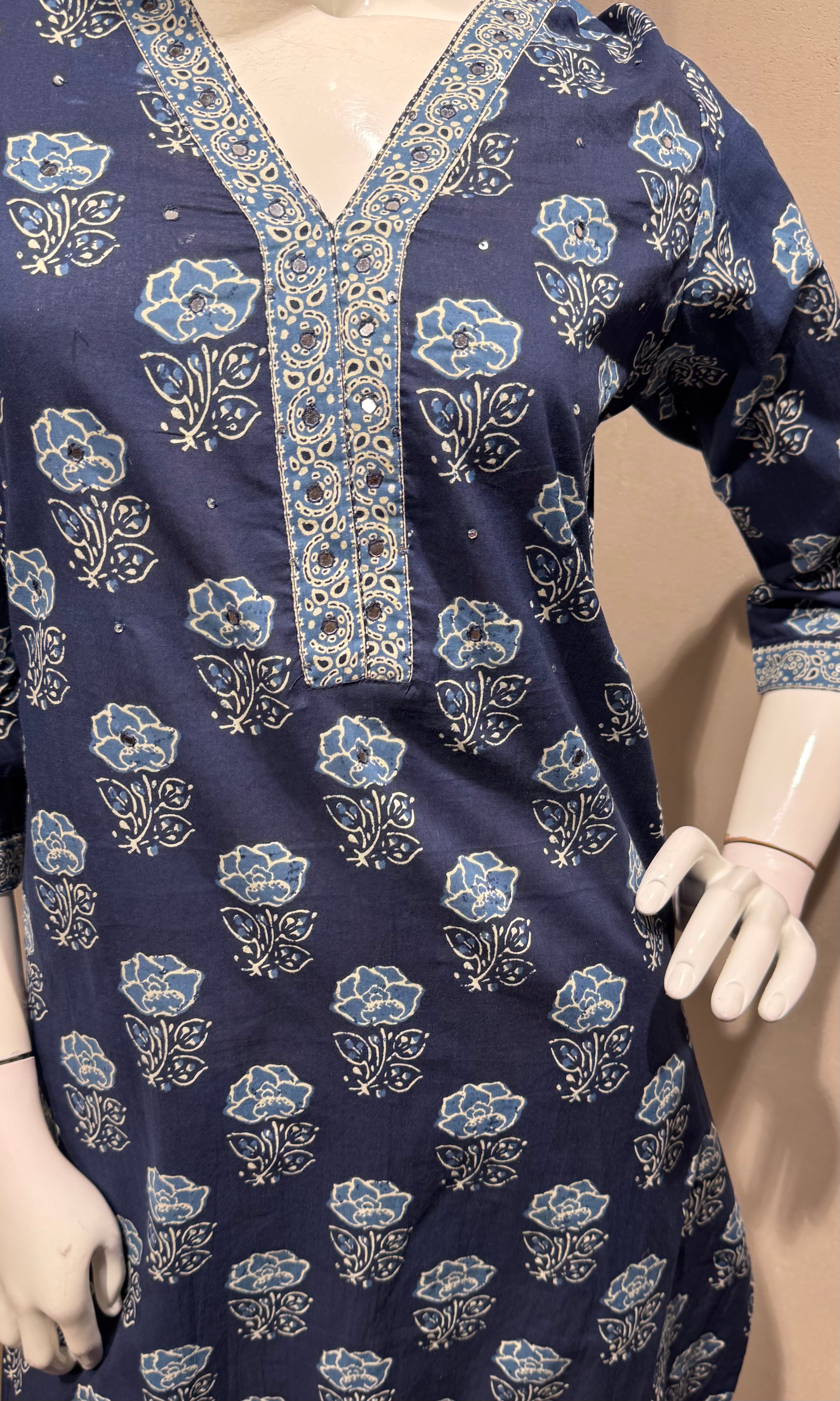 Blue Floral Motif Kurta Set