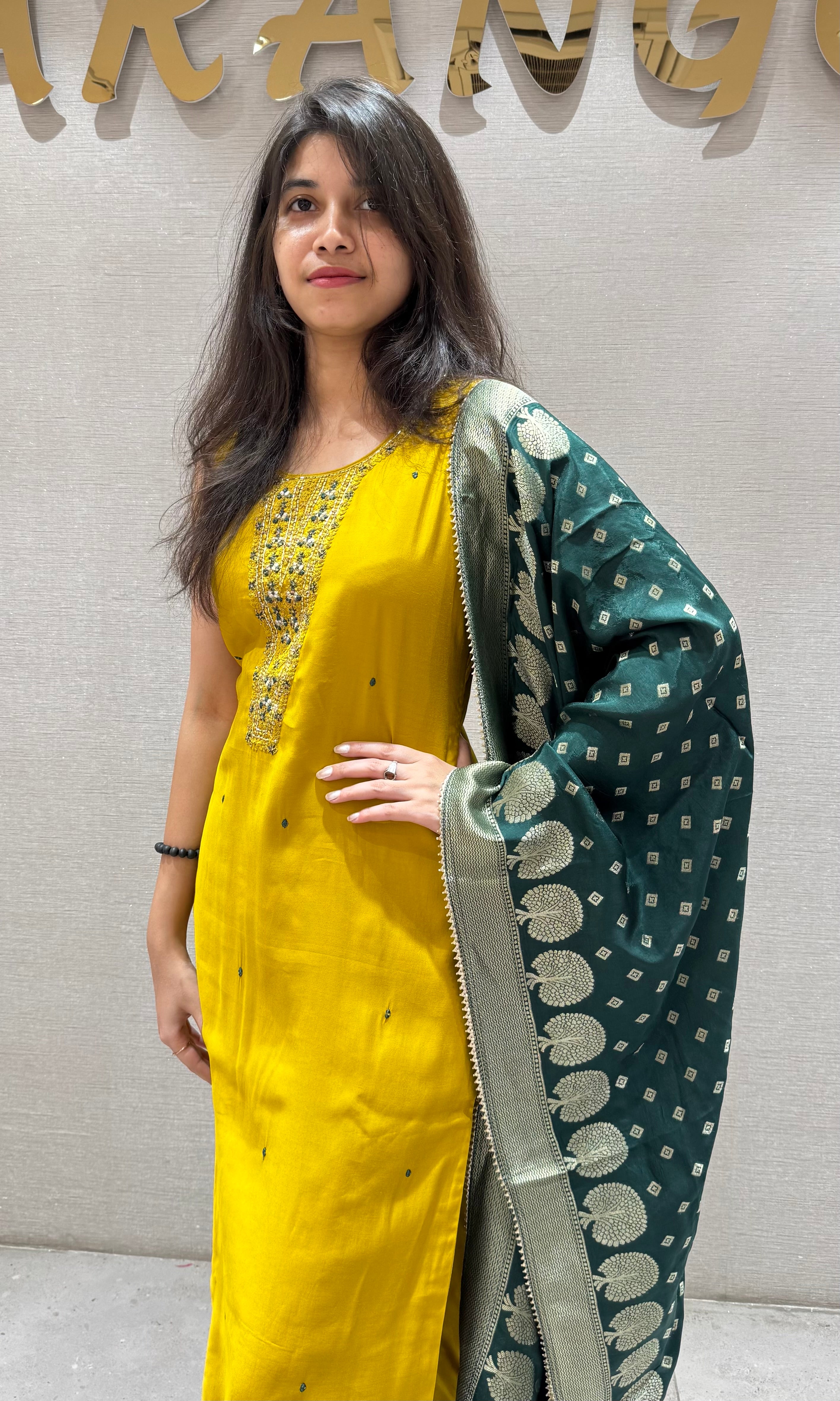 Light yellow kurta set WITH GREEN DUPATTA