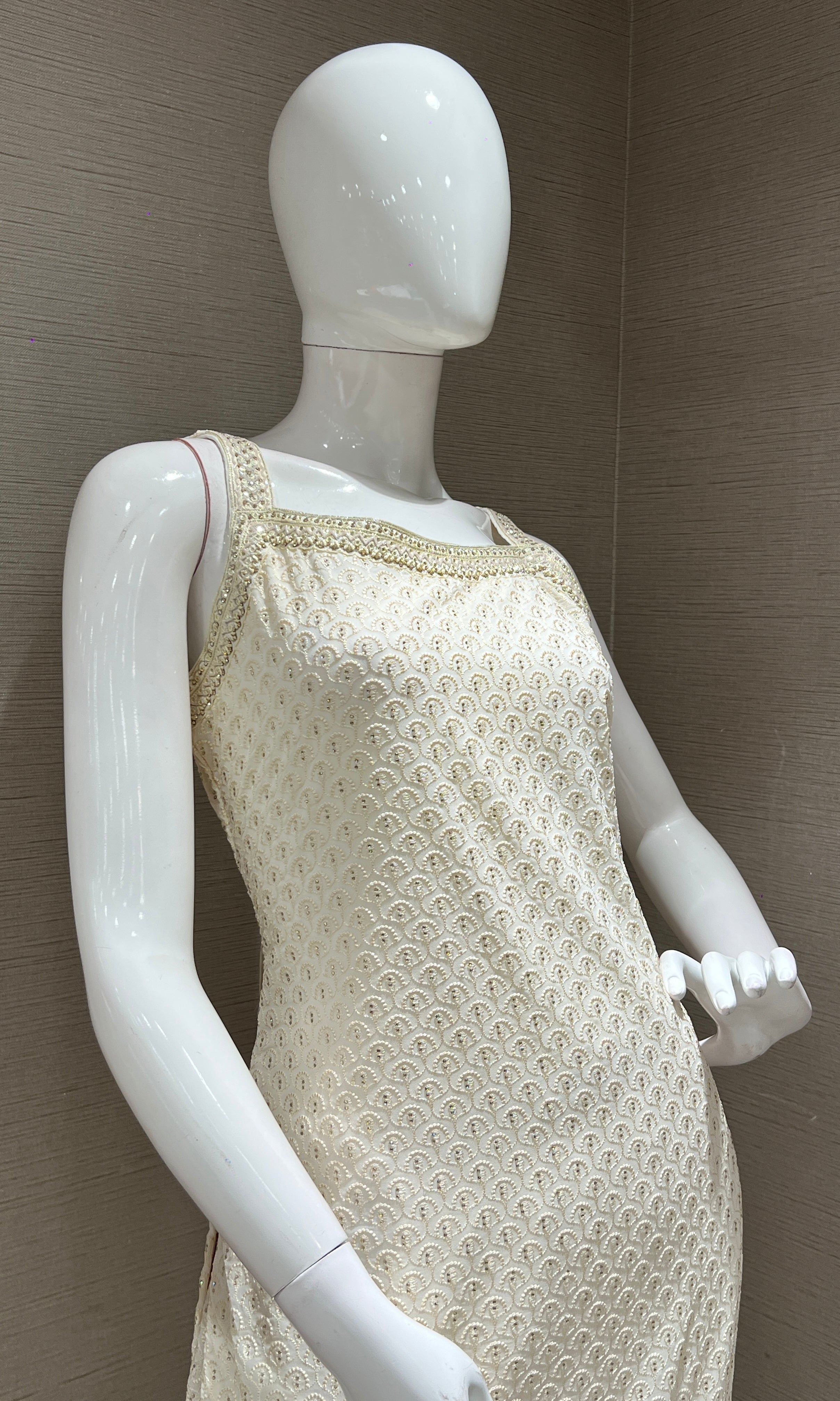 Off White Kurta Set with Subtle Embroidery