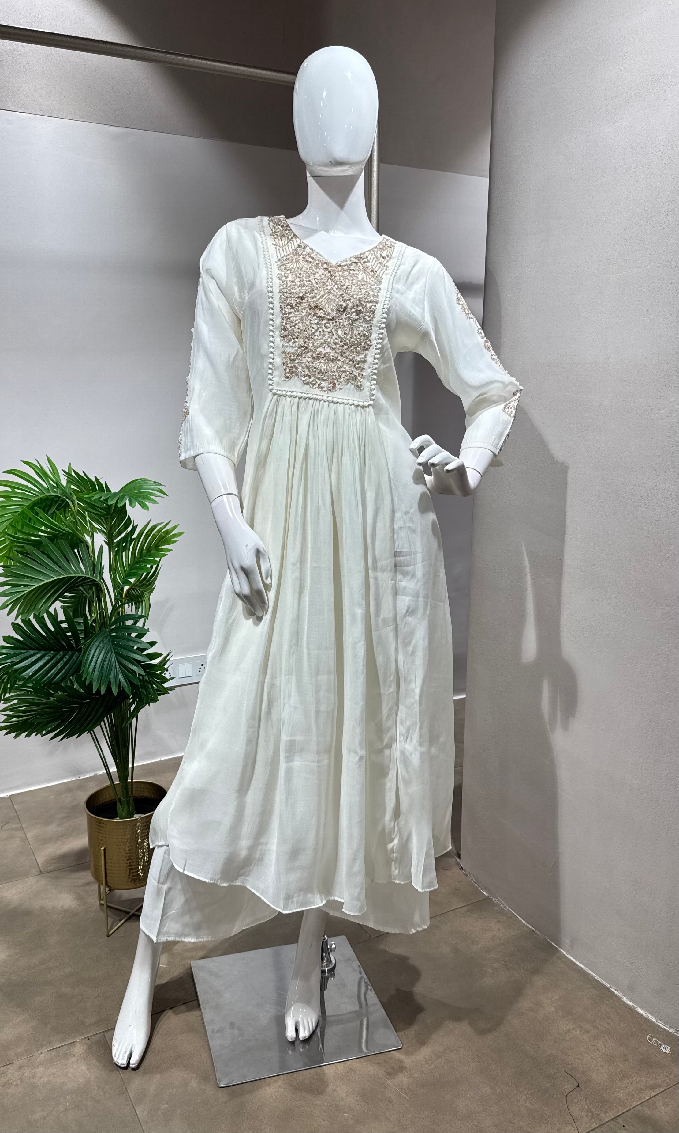 CREAM GOLDEN MUL CHANDERI KURTA SET