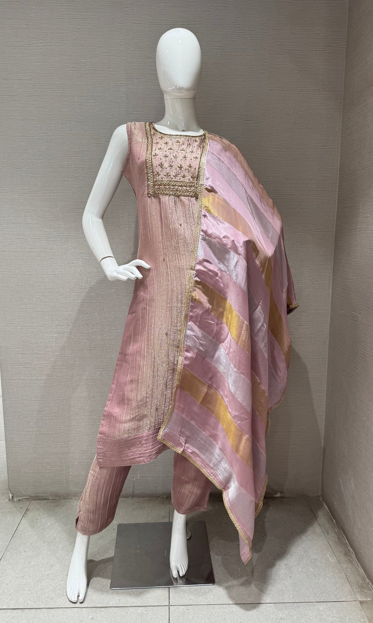 ONION PINK ETHNIC SHIMMER KURTA SET WITH DUPATTA