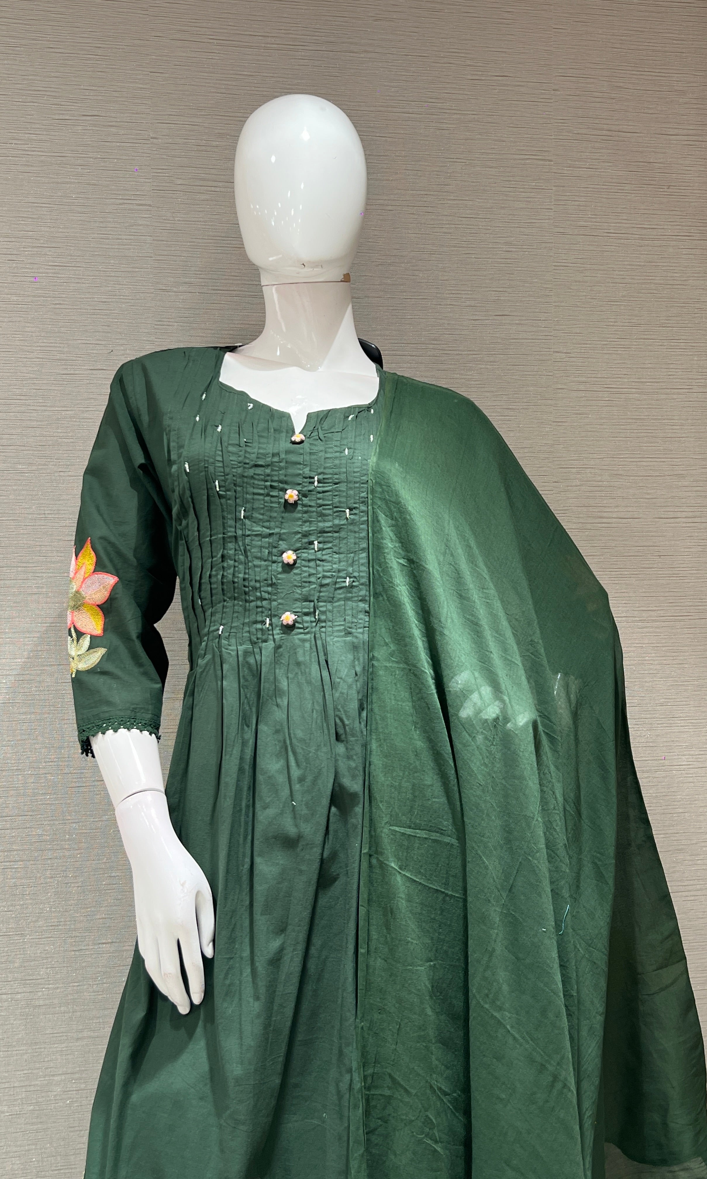 BOTTLE GREEN FLORAL MUL CHANDERI KURTA SET