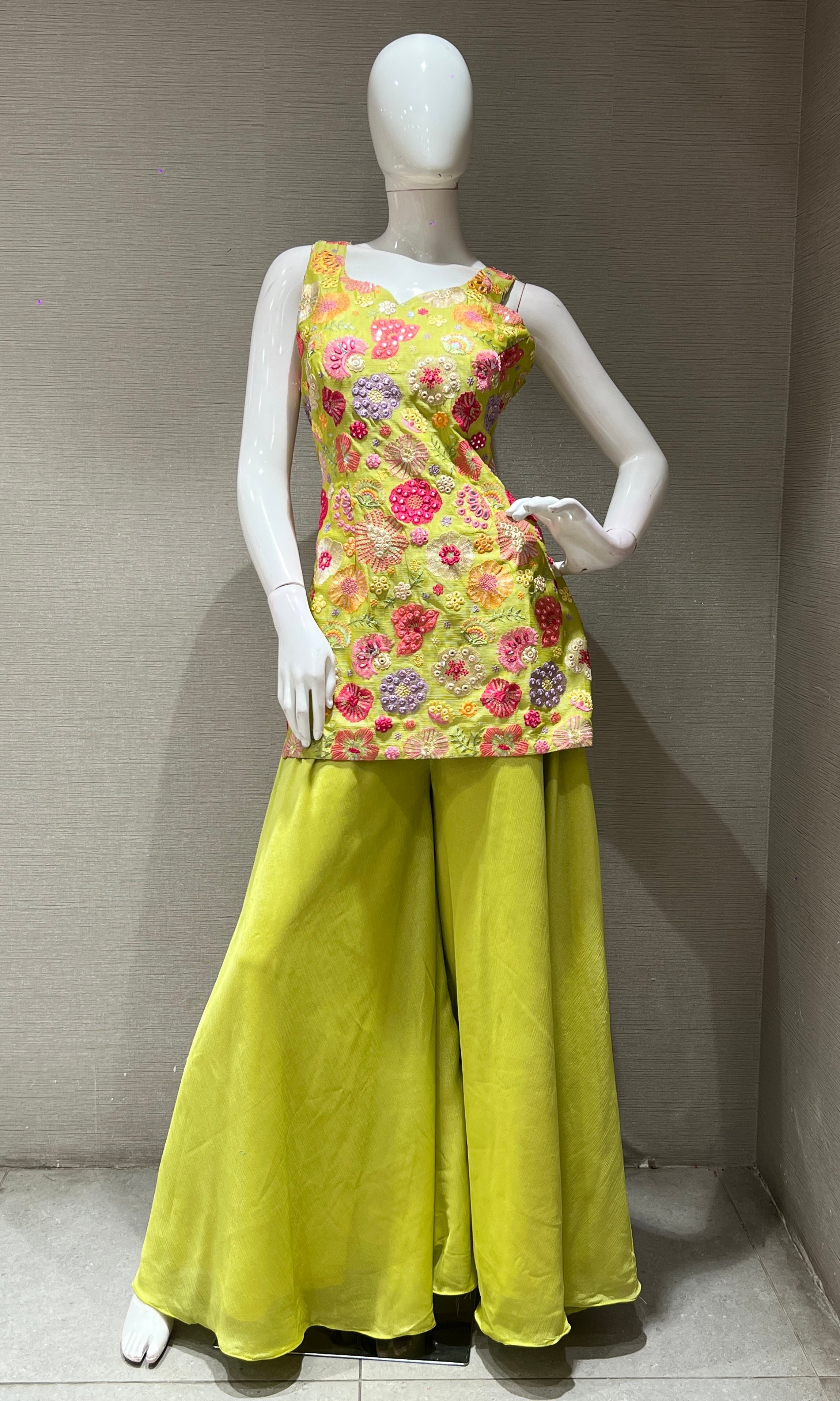 PARROT GREEN FLORAL PEPLUM SHARARA SET