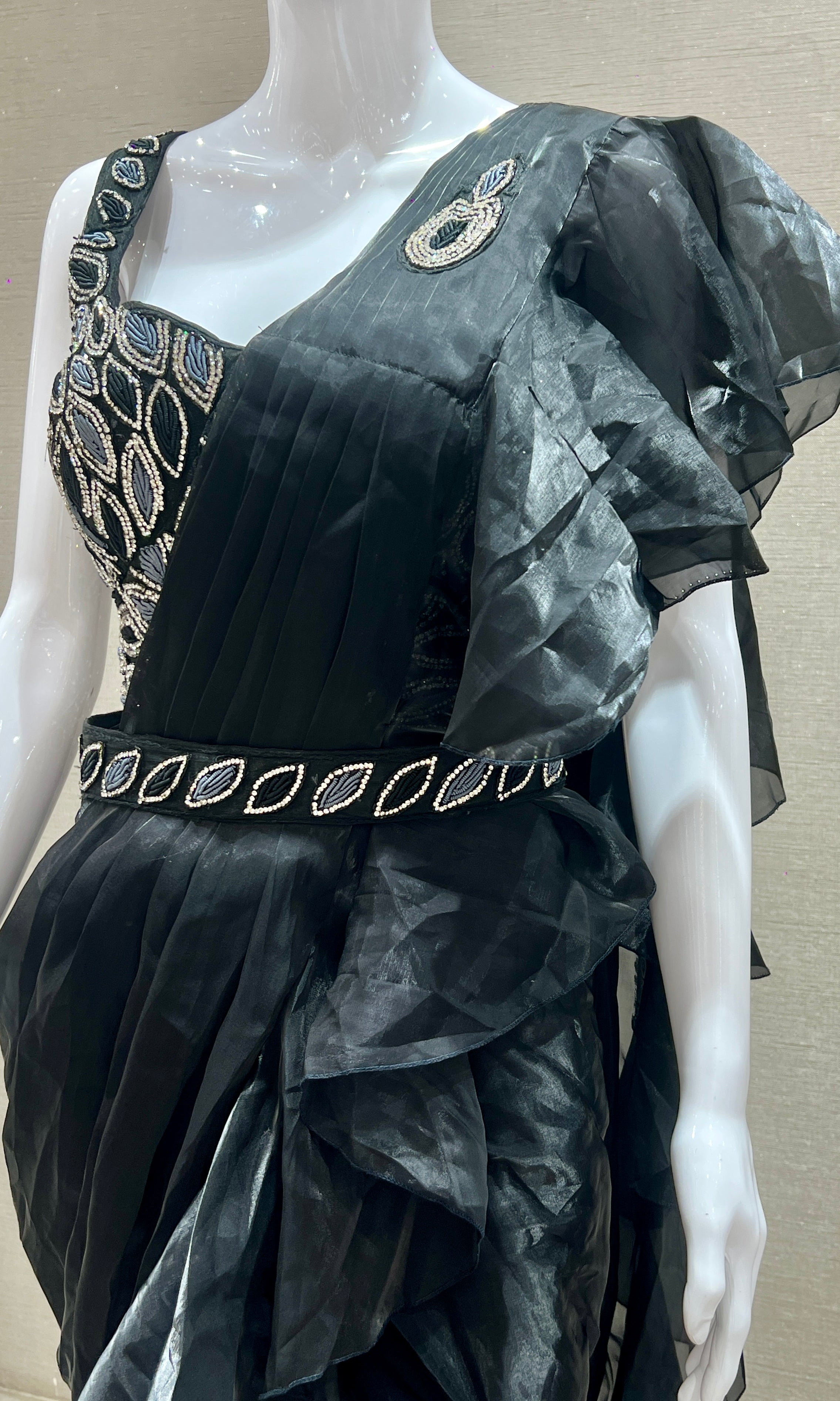Midnight Noir One-Minute Saree