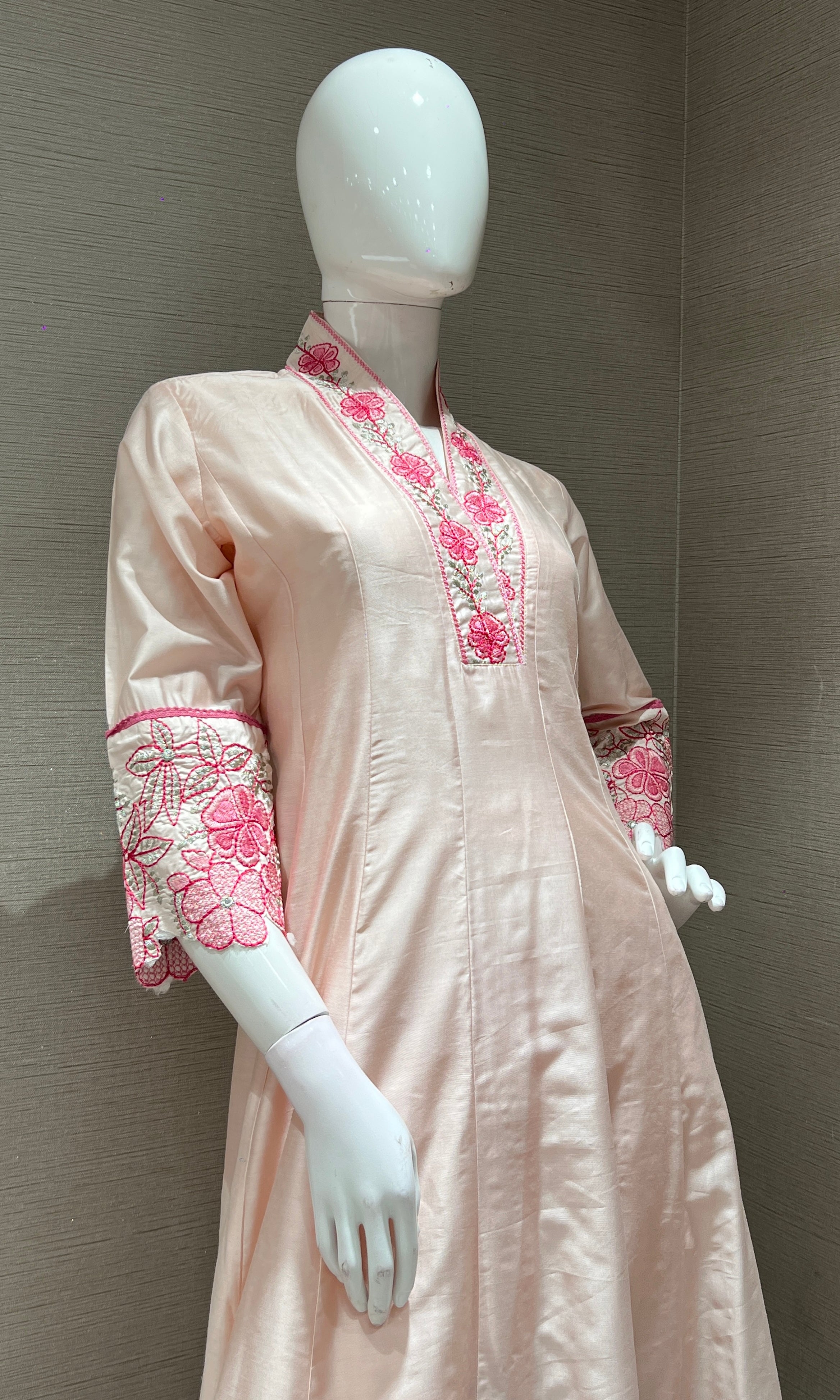 BLUSH PINK FLORAL PRINTED ANARKALI KURTA SET