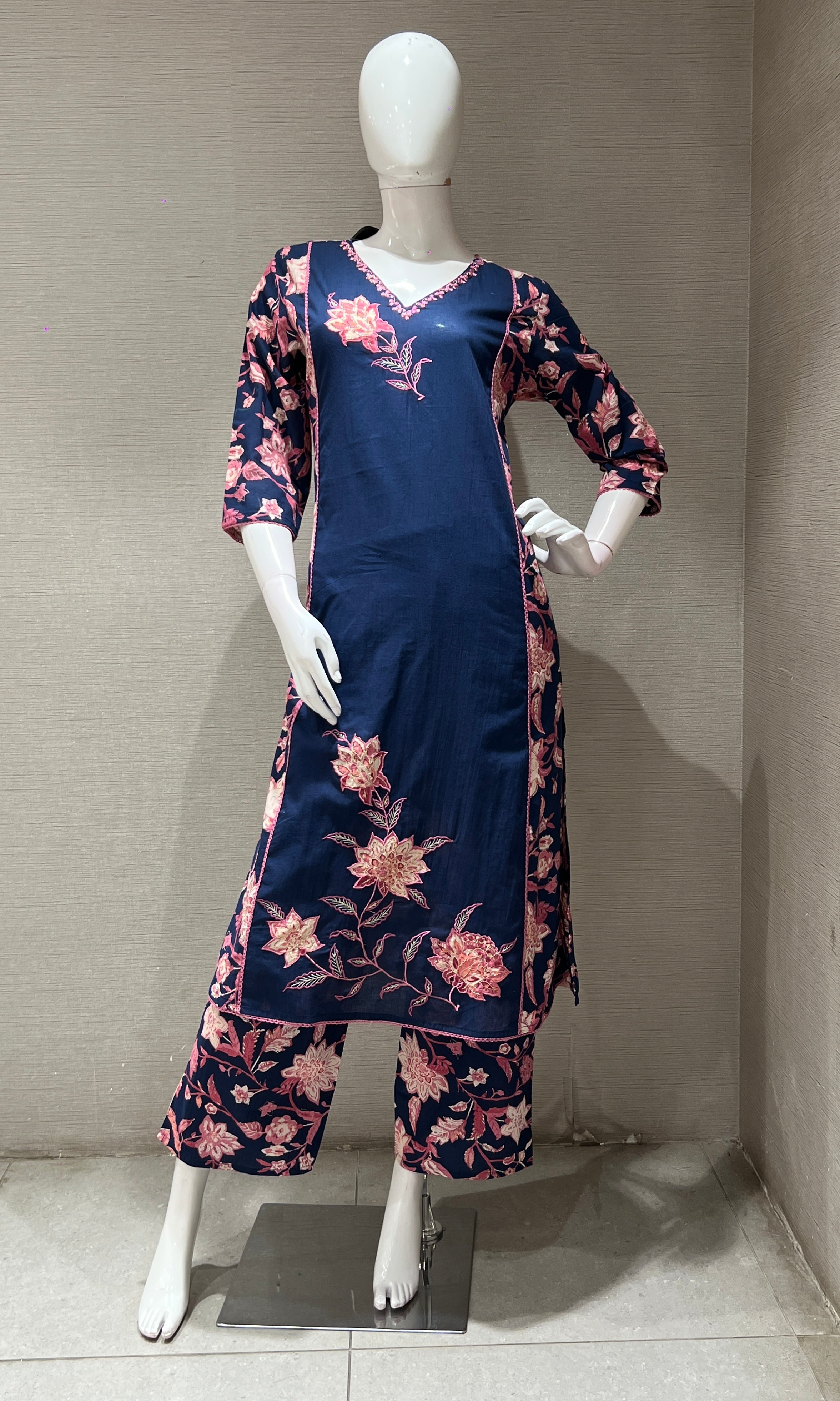 NAVY BLUE FLORAL MOTIFS KURTA SET