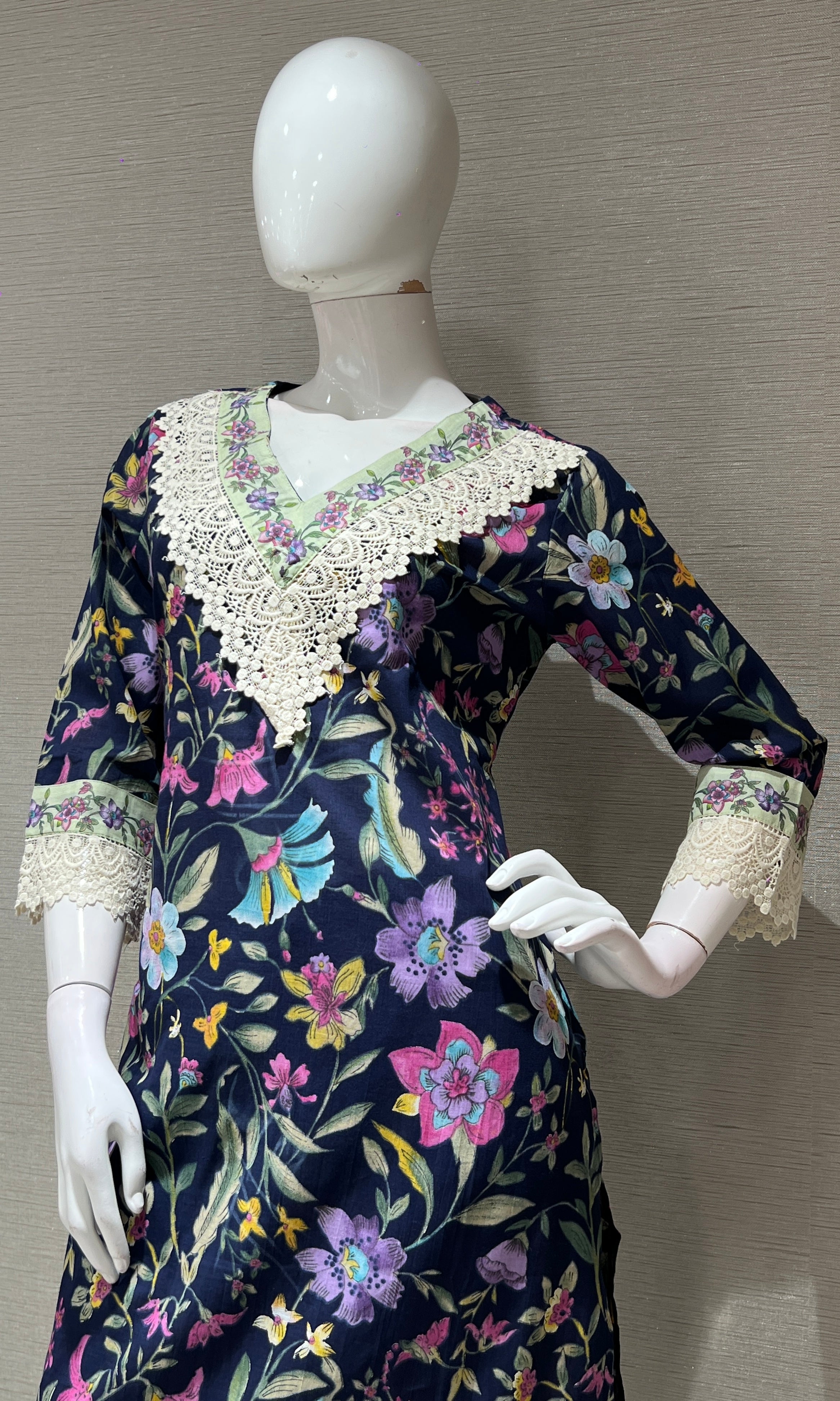 Blue FLORAL PRINTED EMBROIDERED kurta set