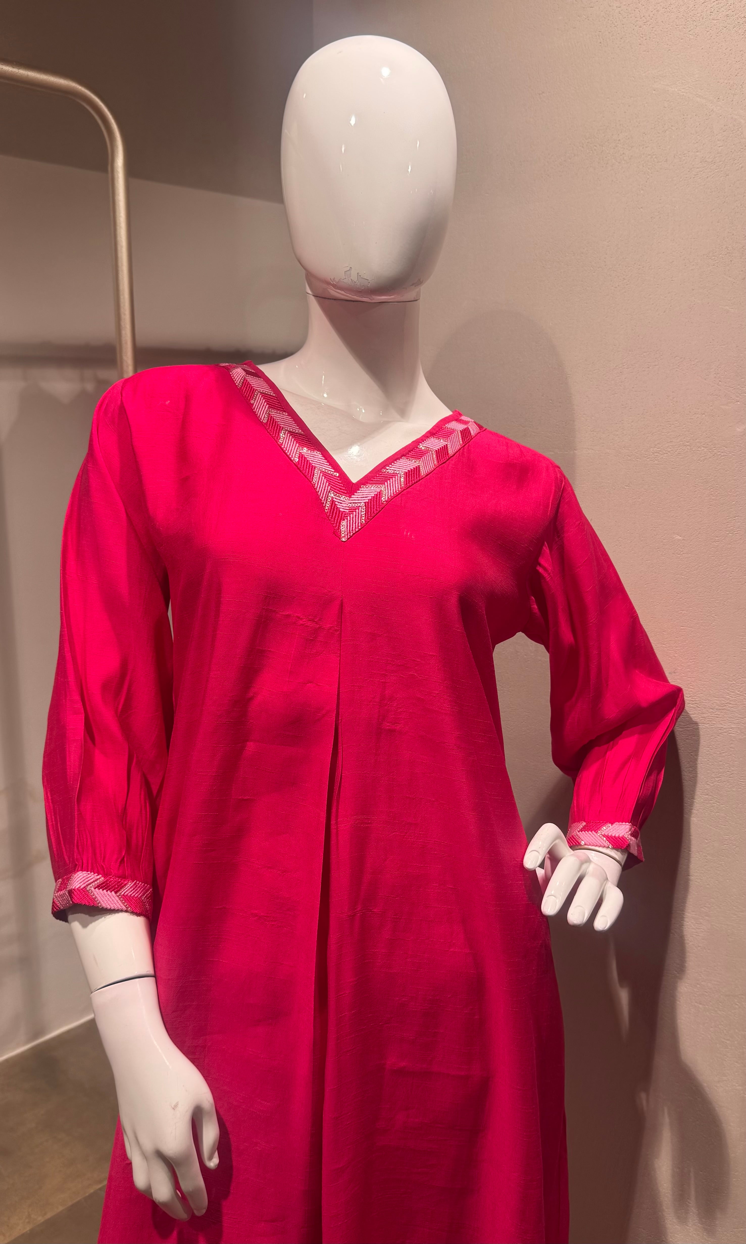 Pink Embroidered Chanderi Kurta set