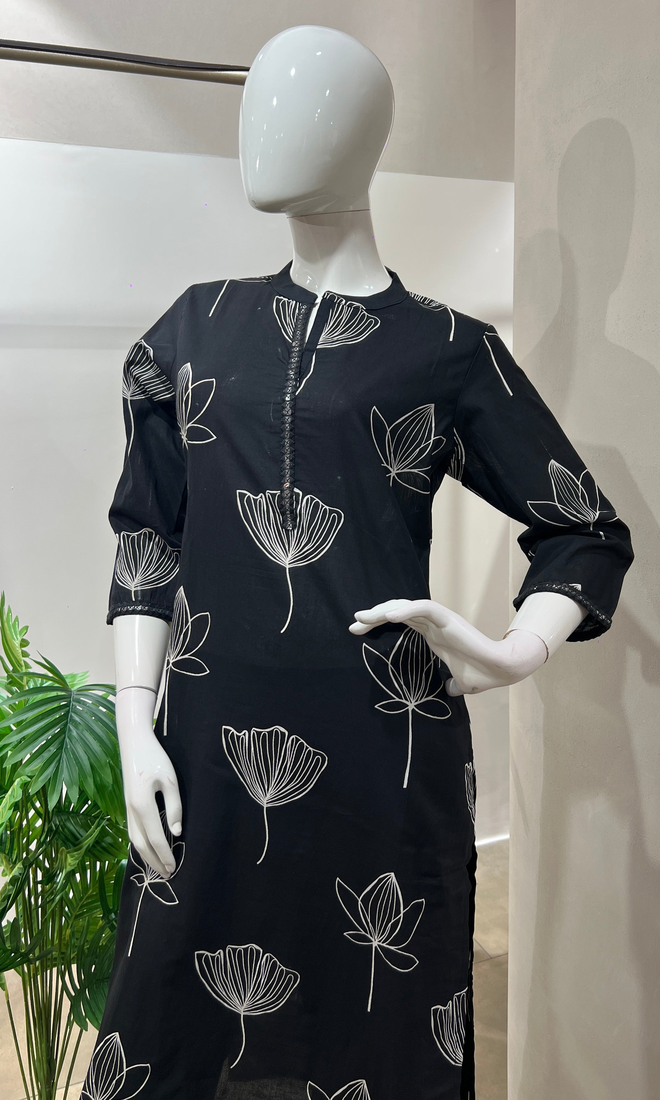 Black FLORAL EMBROIDERY KURTI WITH BOTTOM
