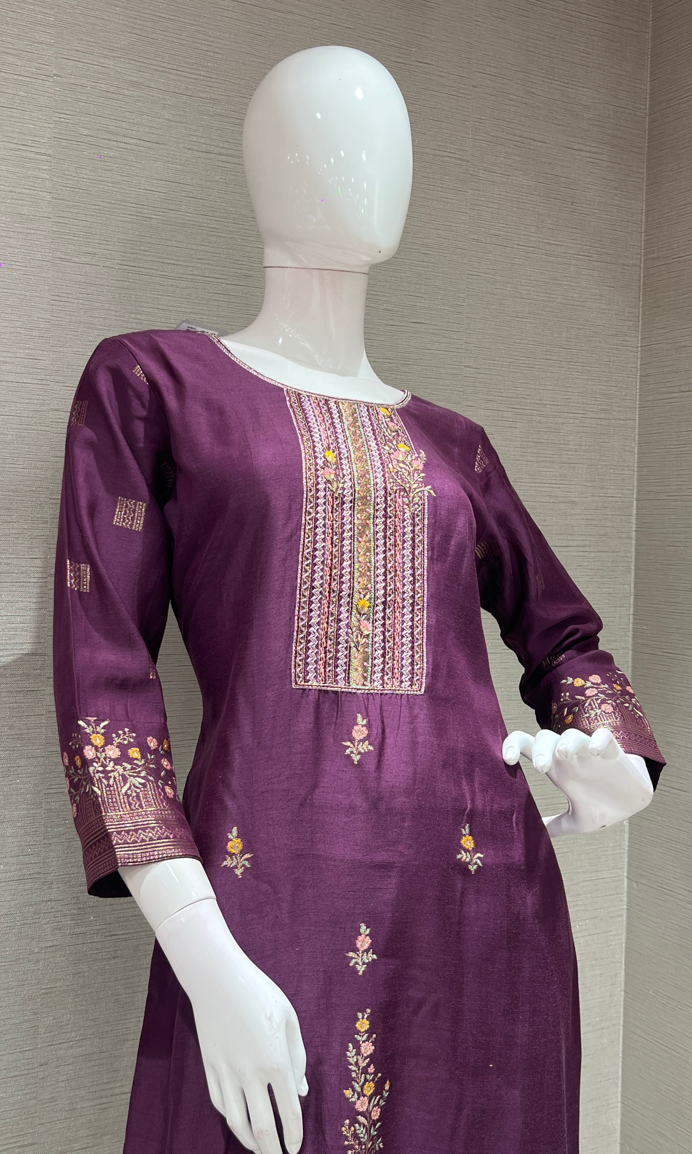 WINE EMBROIDERED KURTA SET WITH DUPATTA