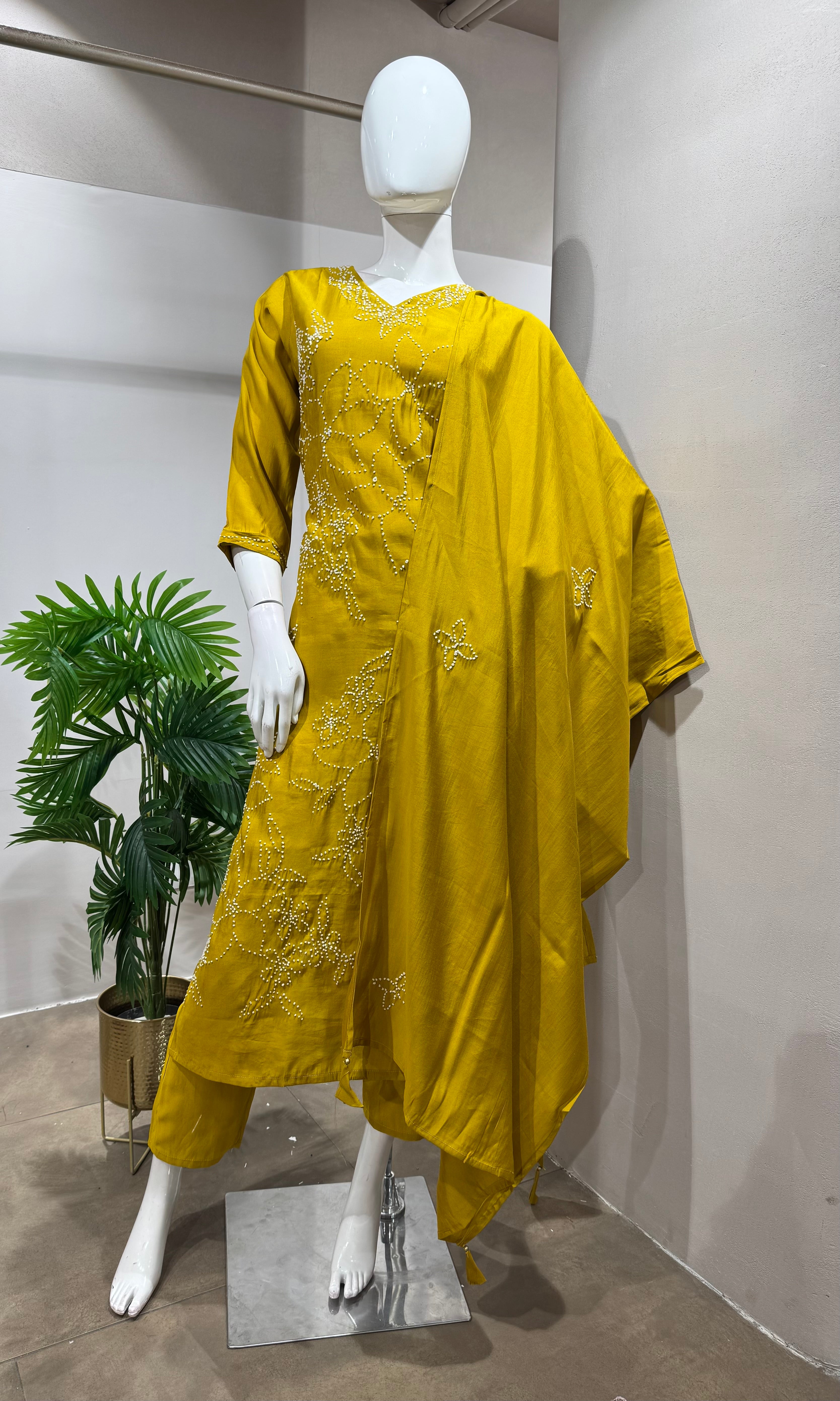 MUSTARD FLORAL EMBROIDERED KURTA SET