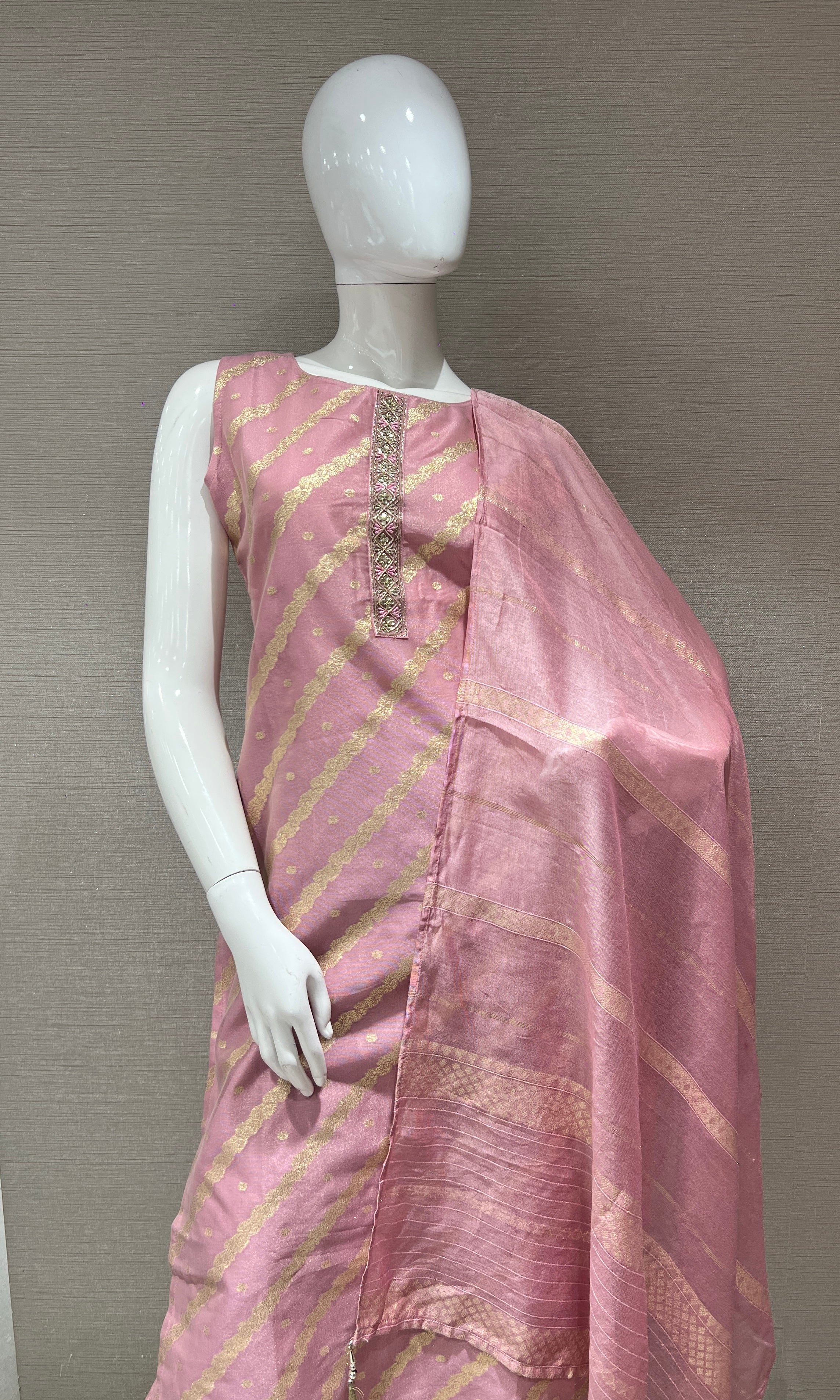 Onion pink kurta set