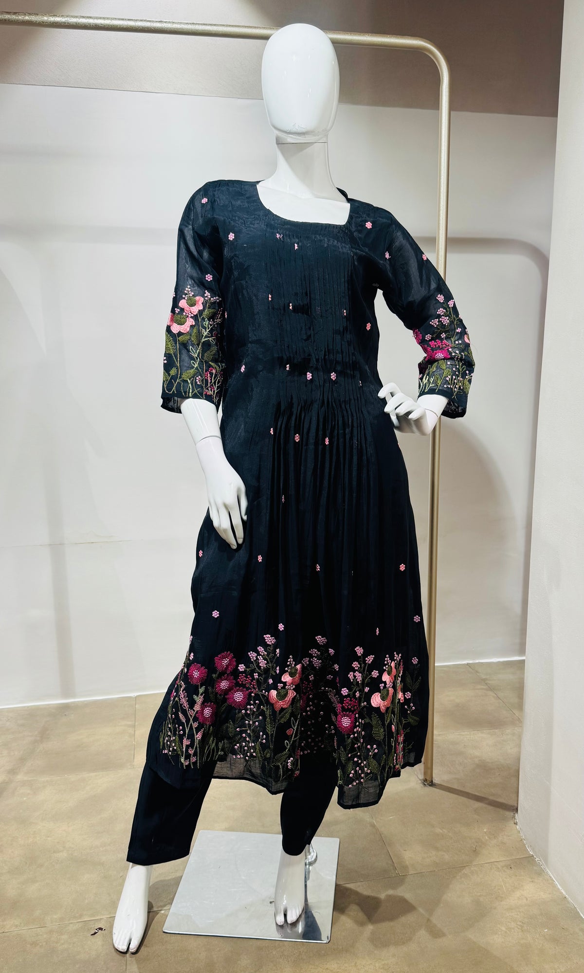 Black mul chanderi floral embroidery kurta set