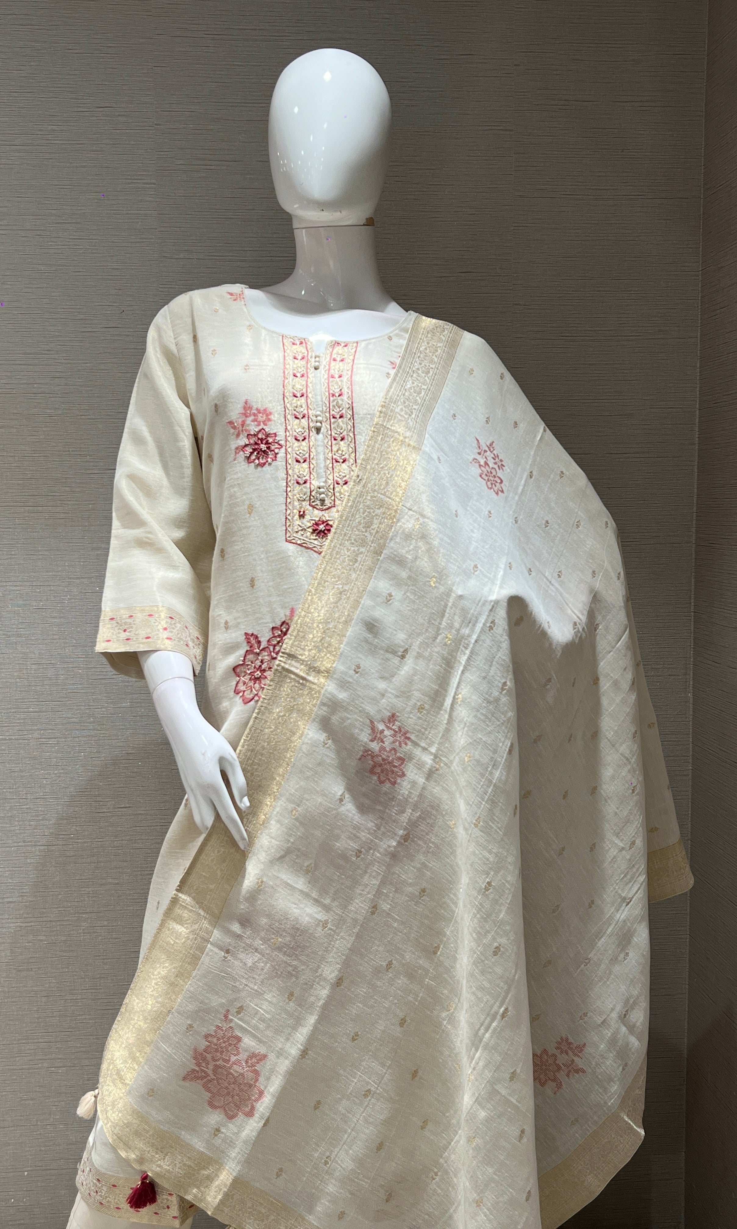 Cream Floral Charm KURTA SET