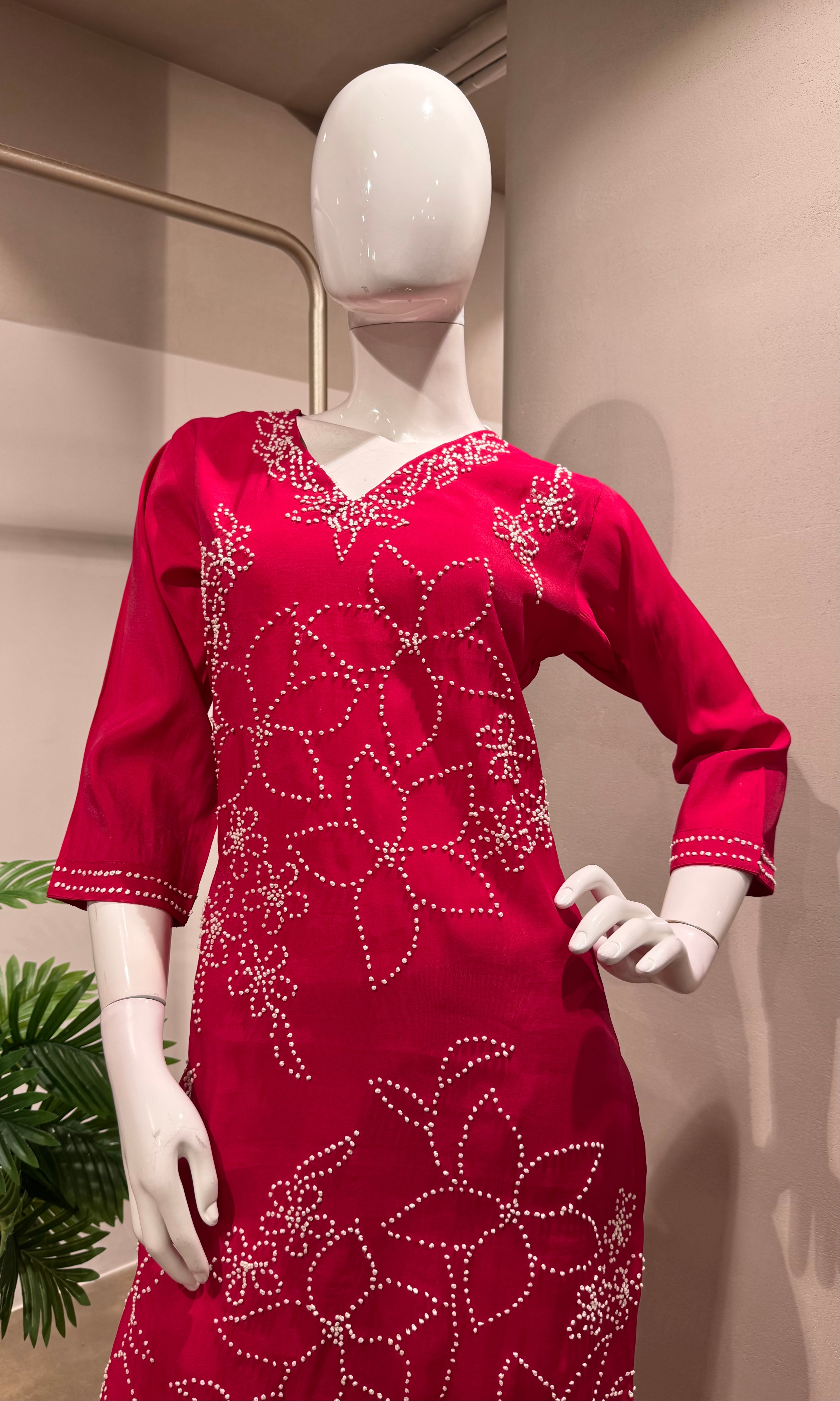 RANI THREAD FLORAL EMBROIDERY KURTA SET