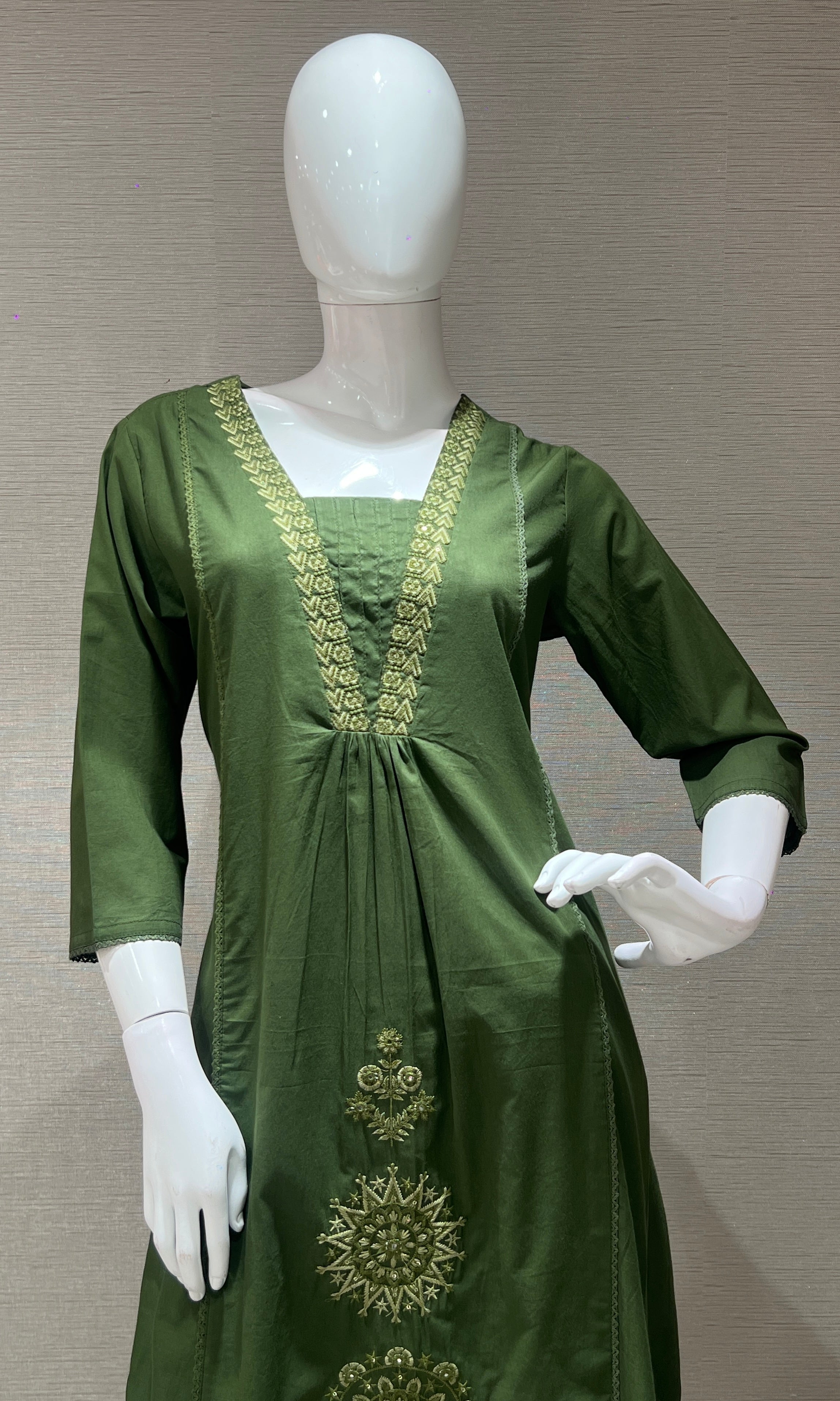 Green EMBROIDERED kurta set WITH DUPATTA